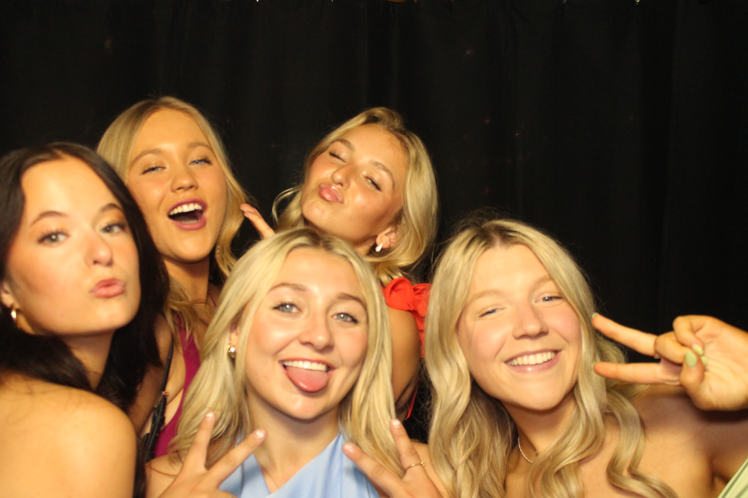 Tri Delta Formal | View more photos from the event at gallery.photoboothcincy.com/u/PhotoBoothCincy/Tri-Delta-Formal