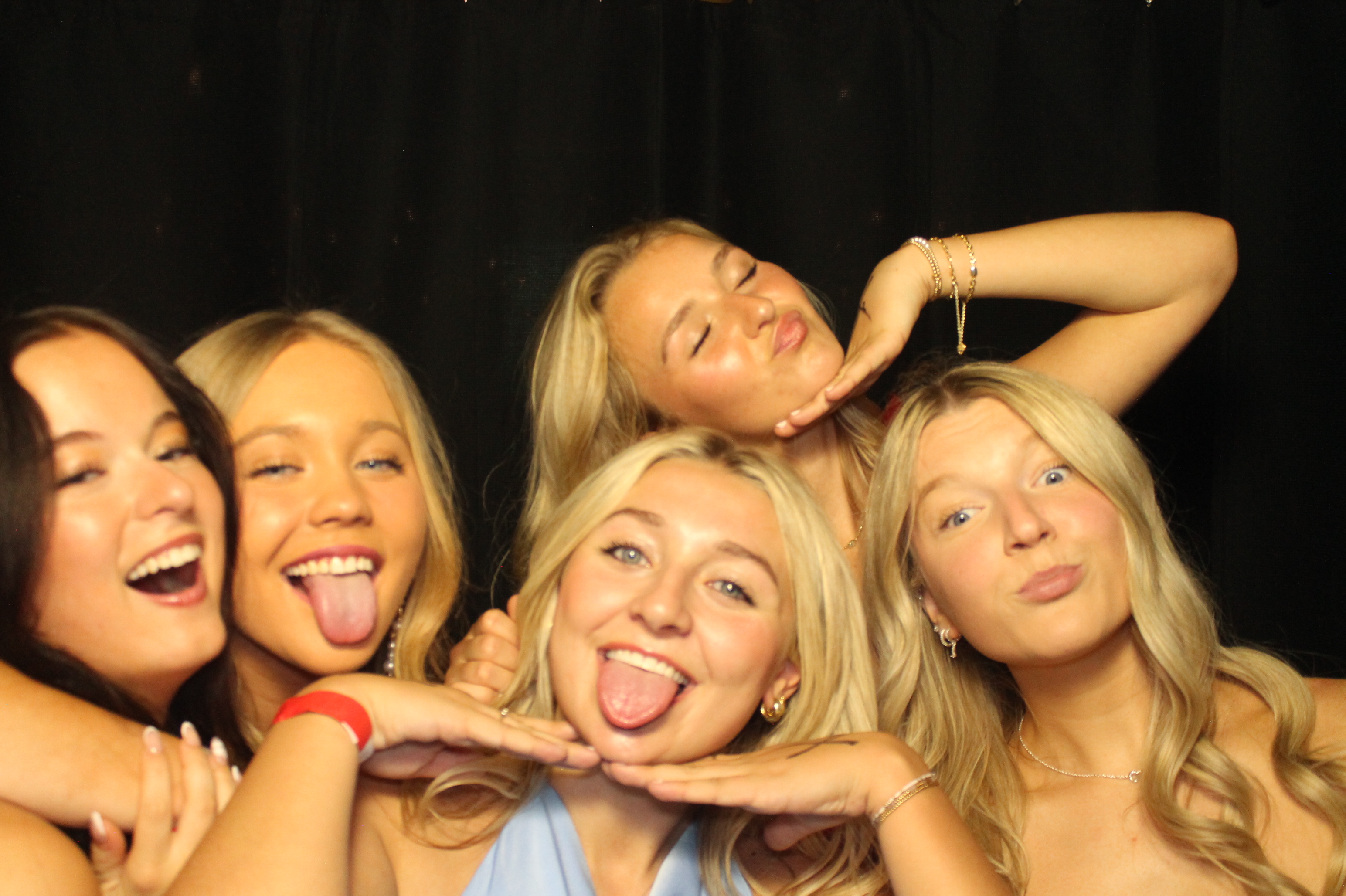 Tri Delta Formal | View more photos from the event at gallery.photoboothcincy.com/u/PhotoBoothCincy/Tri-Delta-Formal