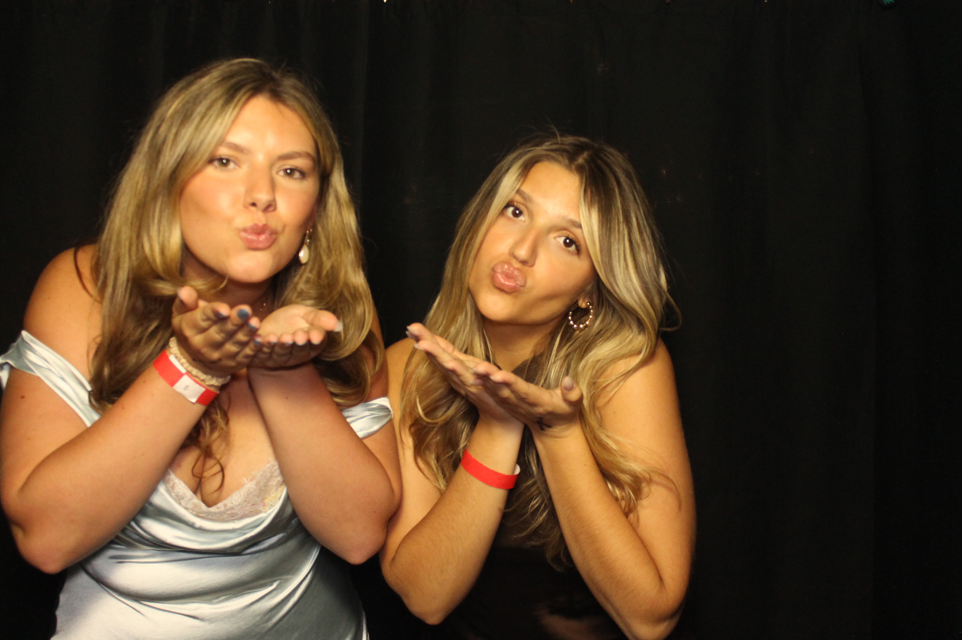 Tri Delta Formal | View more photos from the event at gallery.photoboothcincy.com/u/PhotoBoothCincy/Tri-Delta-Formal