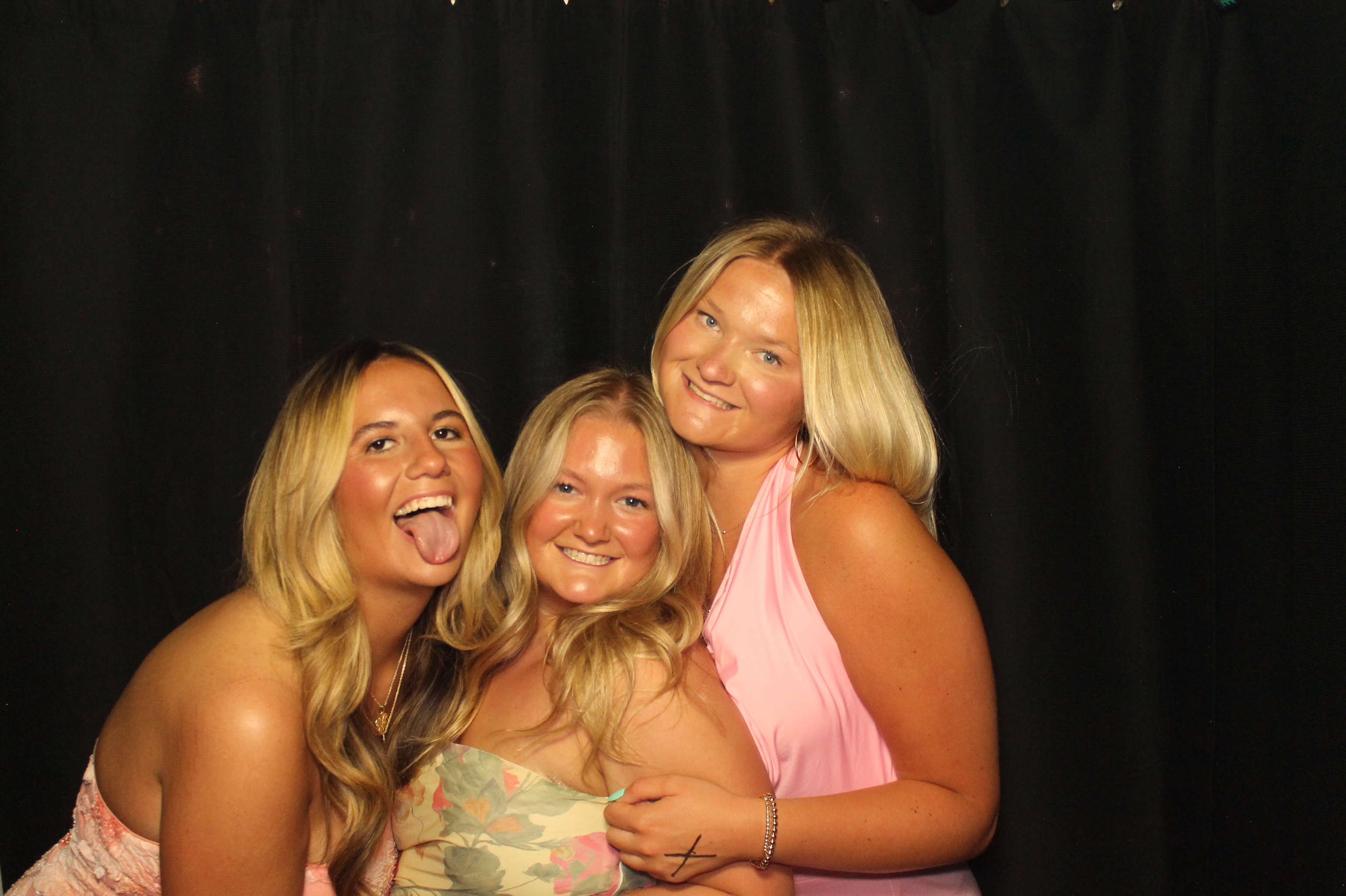 Tri Delta Formal | View more photos from the event at gallery.photoboothcincy.com/u/PhotoBoothCincy/Tri-Delta-Formal