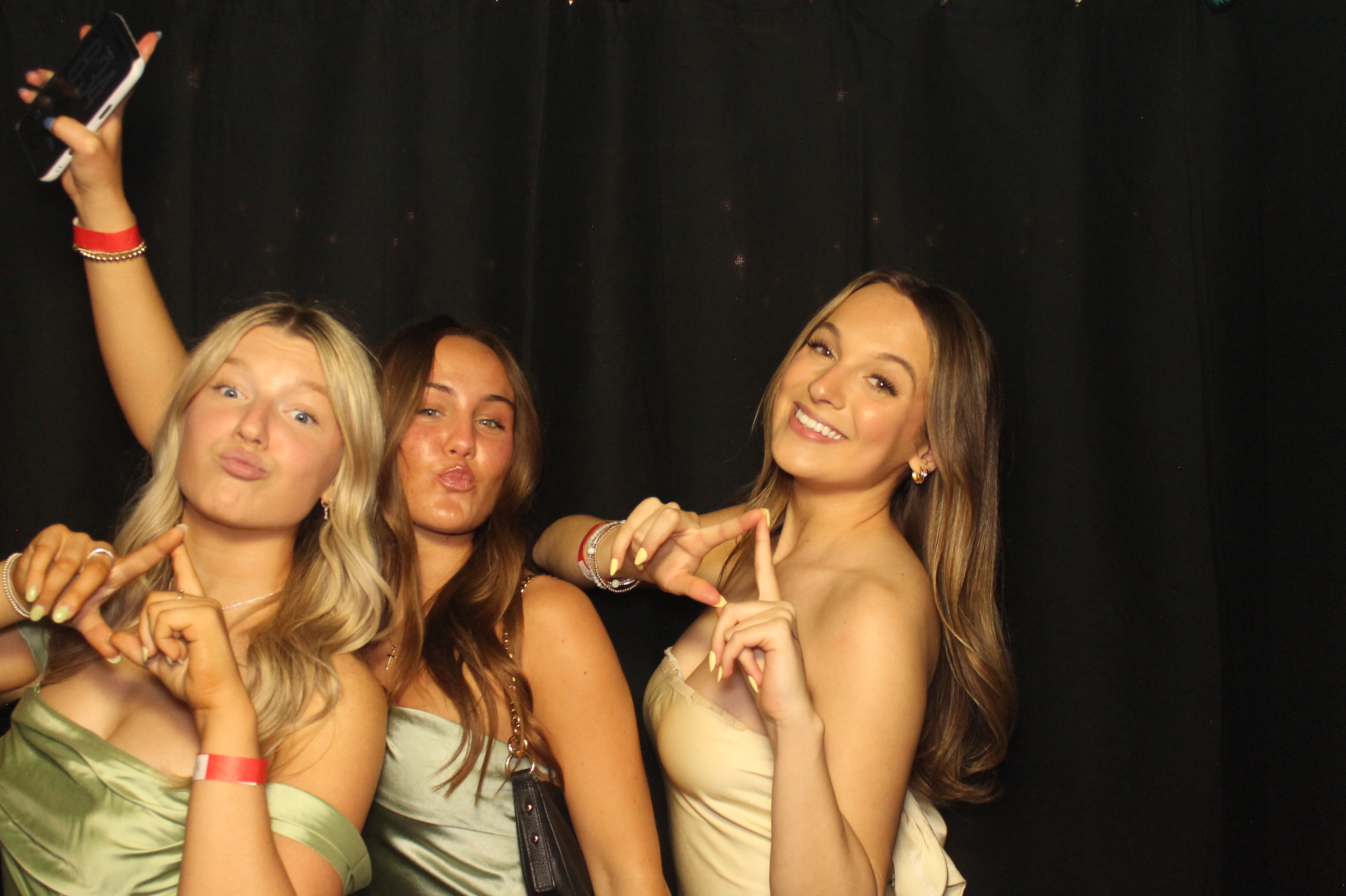 Tri Delta Formal | View more photos from the event at gallery.photoboothcincy.com/u/PhotoBoothCincy/Tri-Delta-Formal