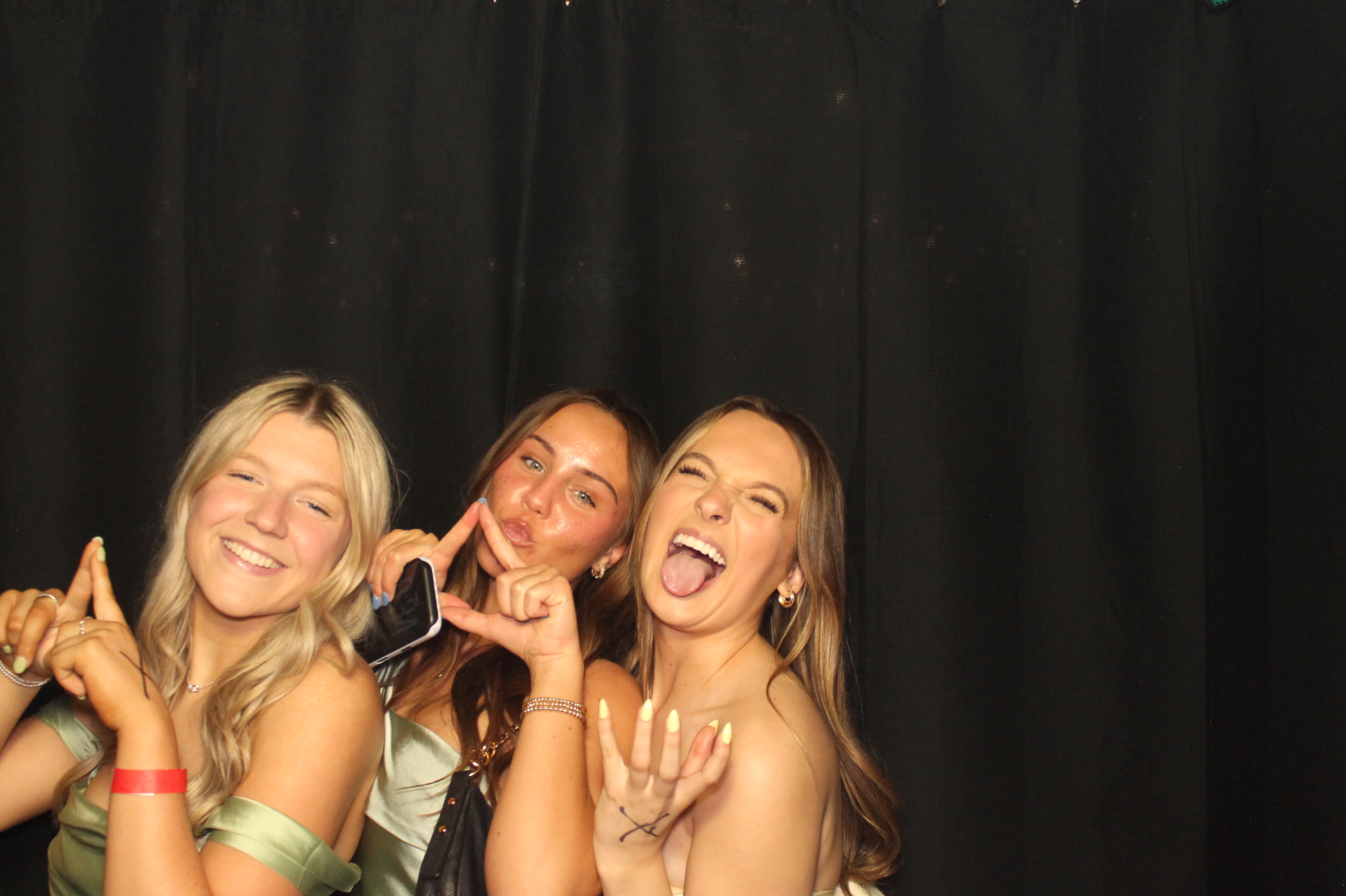 Tri Delta Formal | View more photos from the event at gallery.photoboothcincy.com/u/PhotoBoothCincy/Tri-Delta-Formal