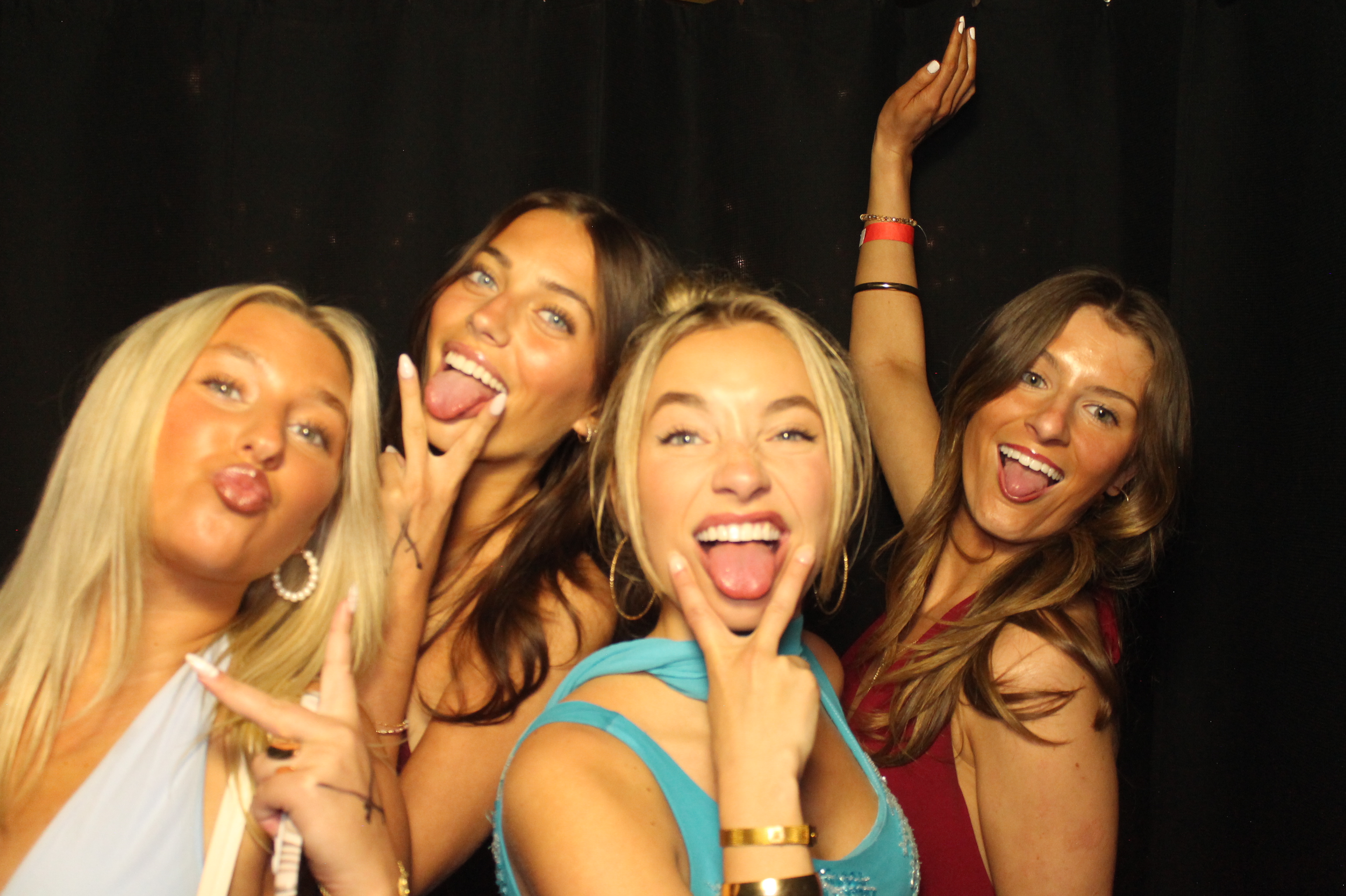 Tri Delta Formal | View more photos from the event at gallery.photoboothcincy.com/u/PhotoBoothCincy/Tri-Delta-Formal