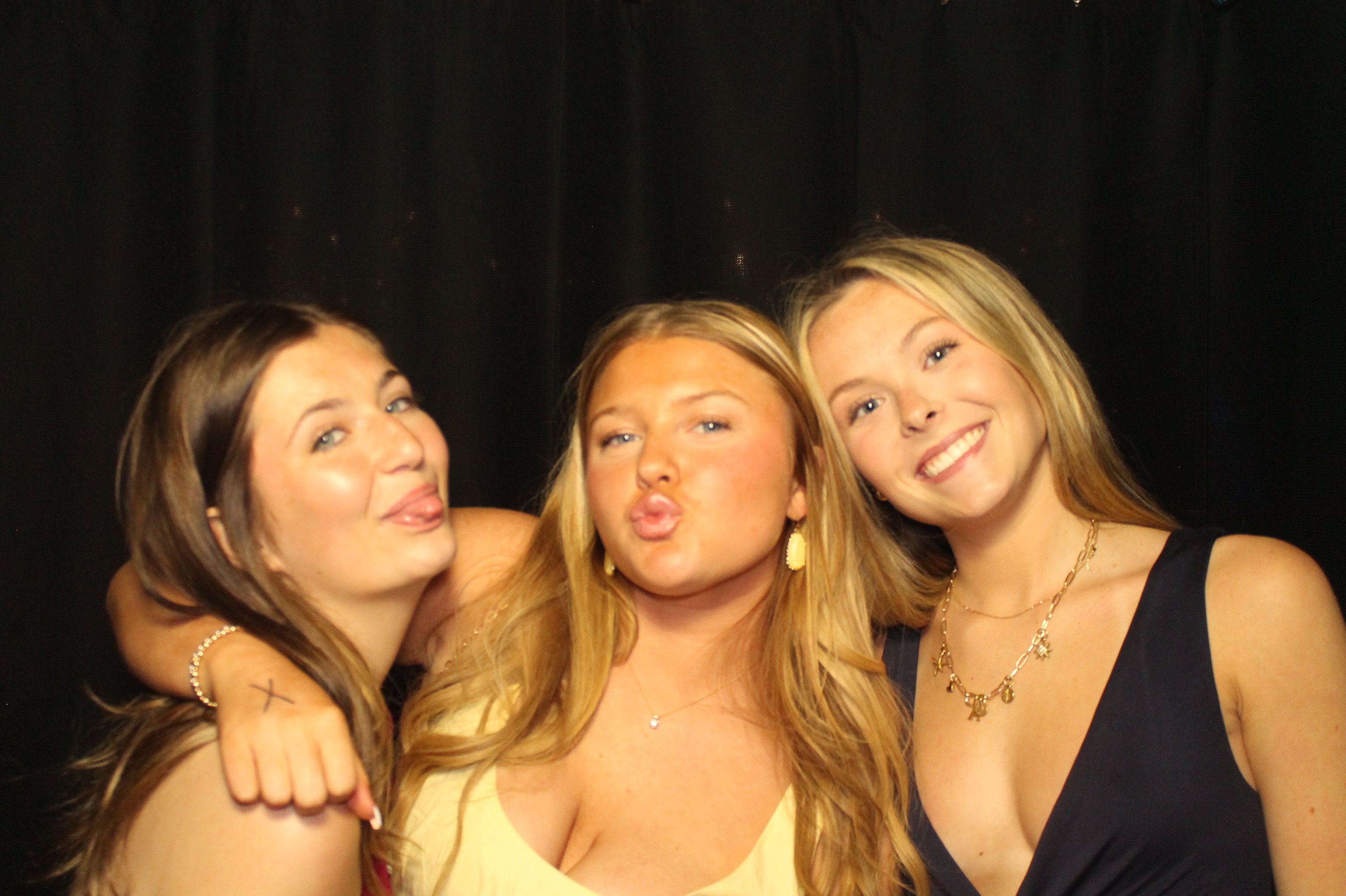 Tri Delta Formal | View more photos from the event at gallery.photoboothcincy.com/u/PhotoBoothCincy/Tri-Delta-Formal