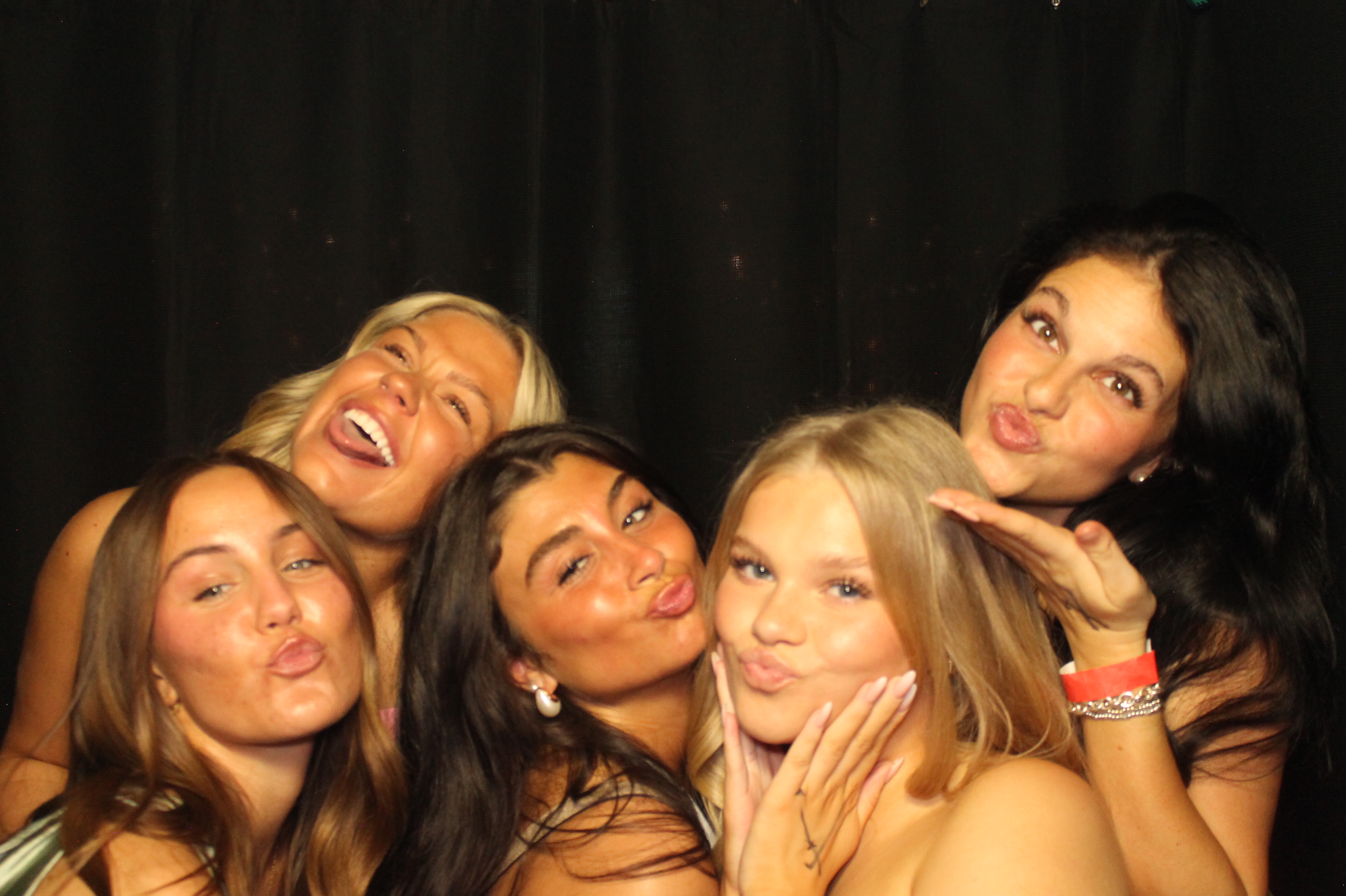 Tri Delta Formal | View more photos from the event at gallery.photoboothcincy.com/u/PhotoBoothCincy/Tri-Delta-Formal
