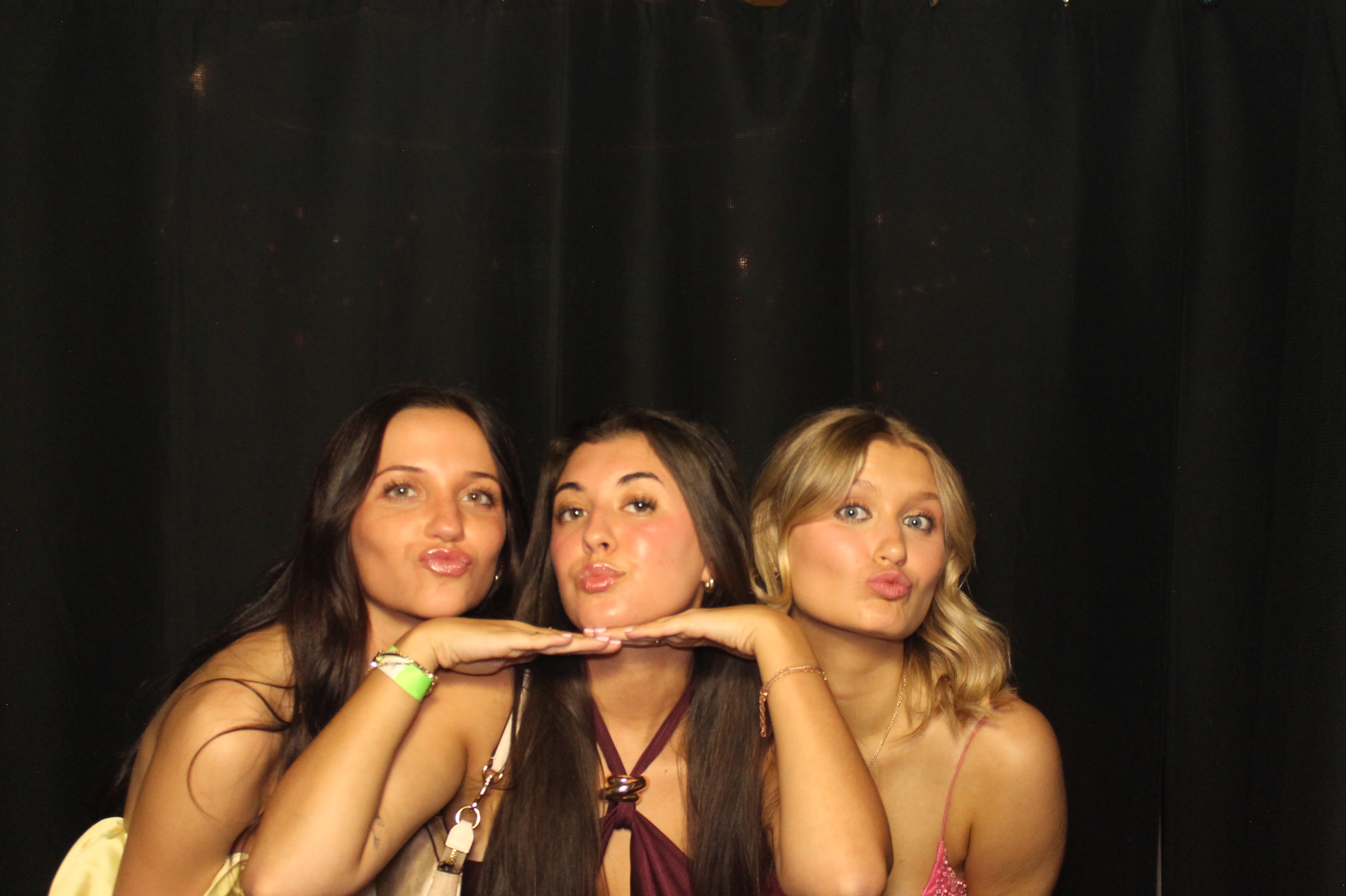 Tri Delta Formal | View more photos from the event at gallery.photoboothcincy.com/u/PhotoBoothCincy/Tri-Delta-Formal