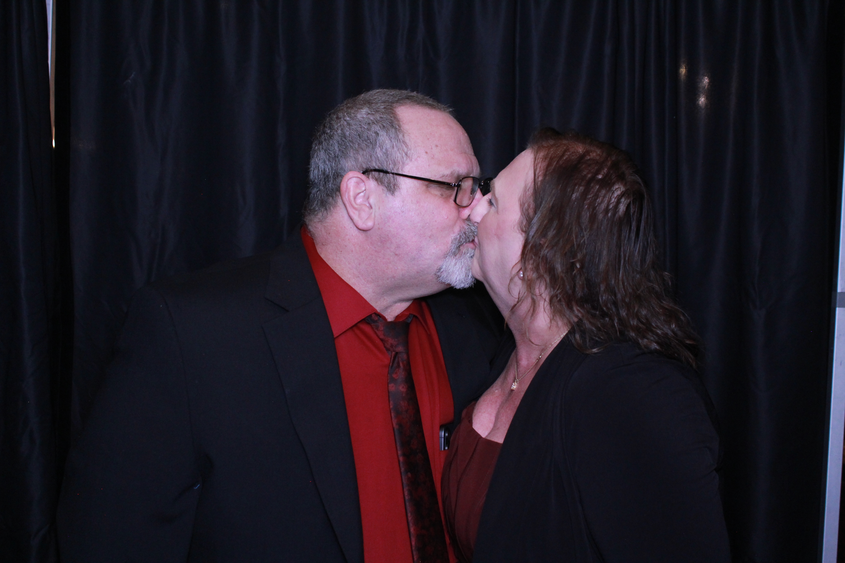 Turner Construction SSO Holiday Party | View more photos from the event at gallery.photoboothcincy.com/u/PhotoBoothCincy/Turner-Construction-SSO-Holiday-Party