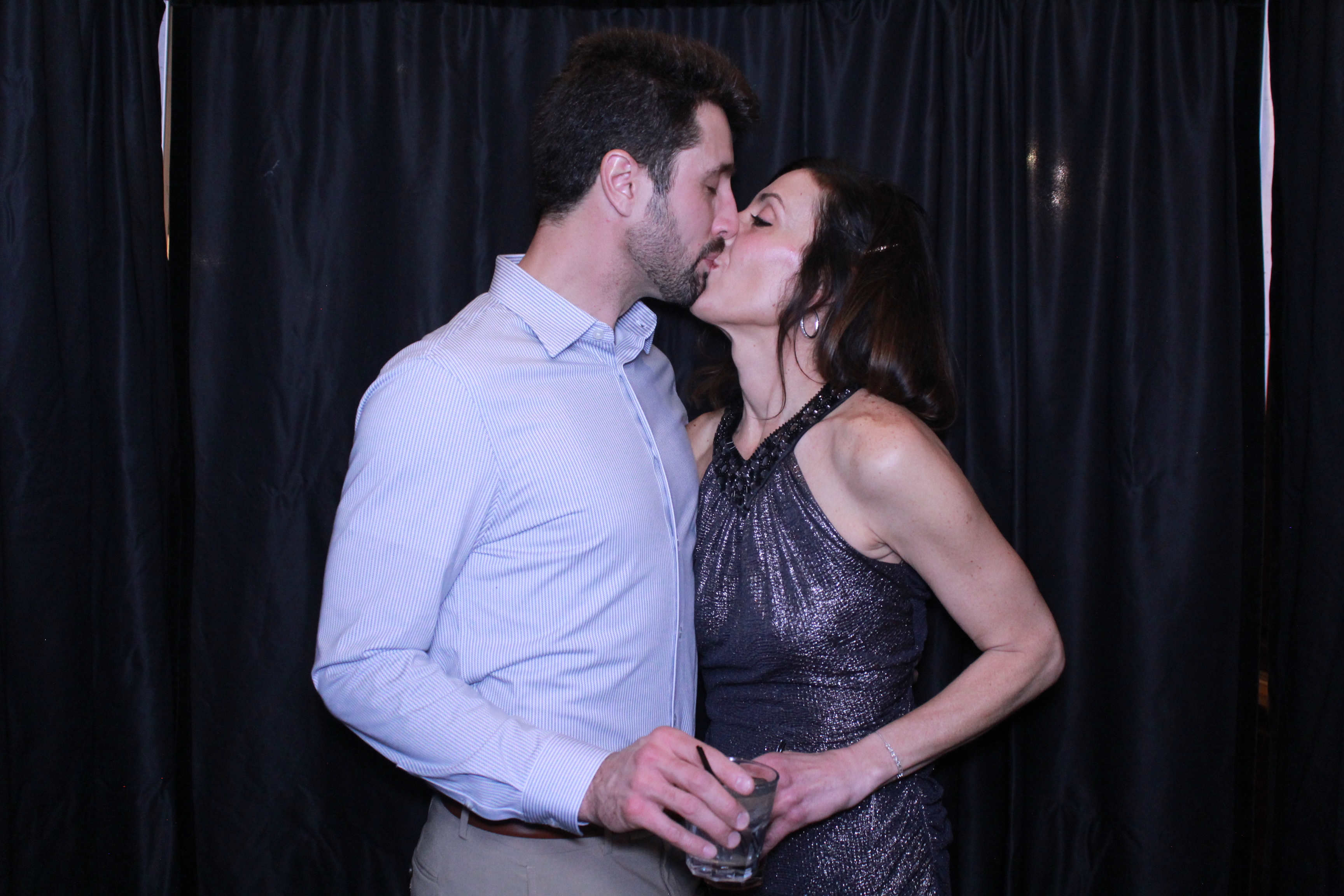 Turner Construction SSO Holiday Party | View more photos from the event at gallery.photoboothcincy.com/u/PhotoBoothCincy/Turner-Construction-SSO-Holiday-Party