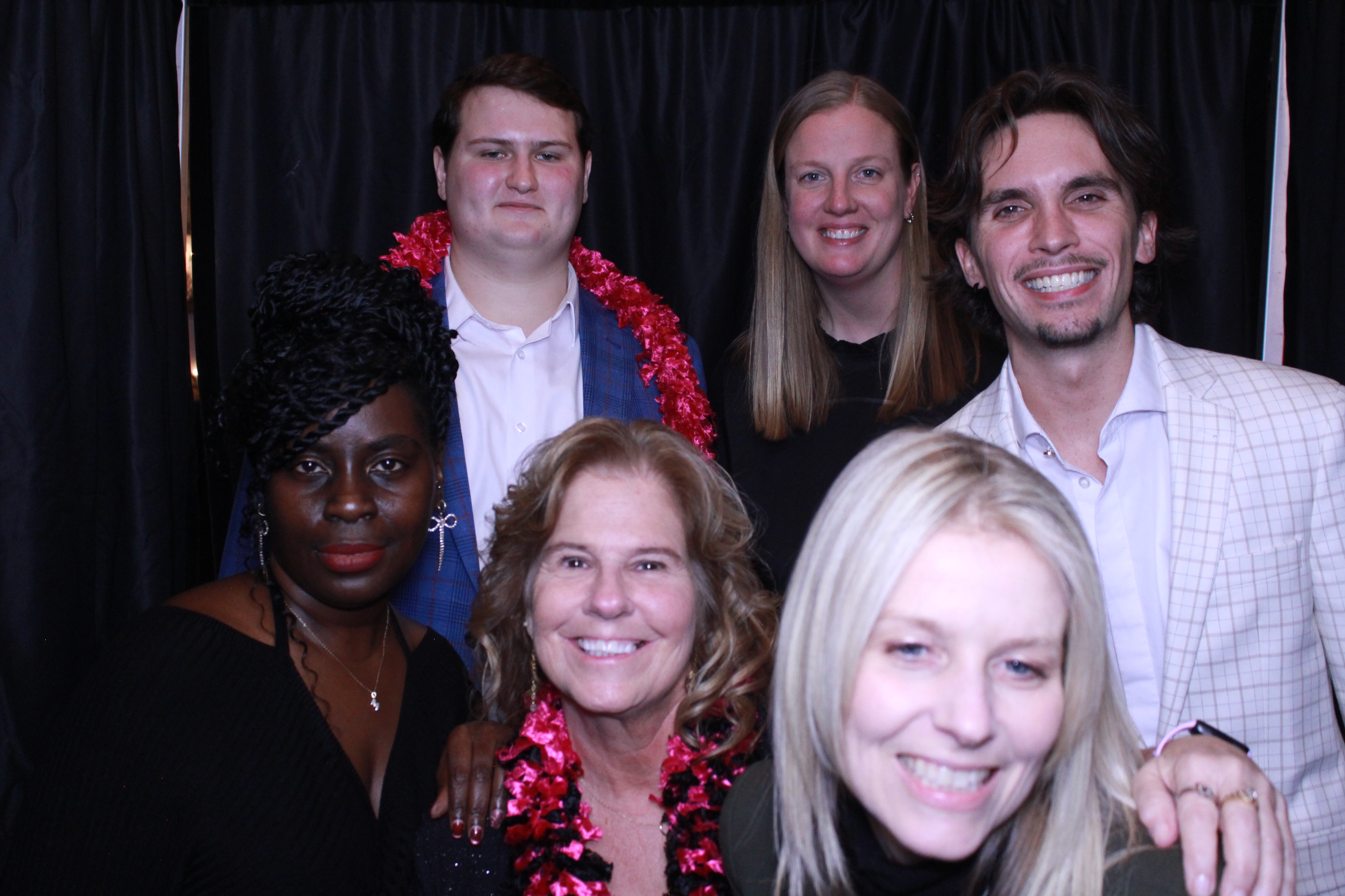 Turner Construction SSO Holiday Party | View more photos from the event at gallery.photoboothcincy.com/u/PhotoBoothCincy/Turner-Construction-SSO-Holiday-Party