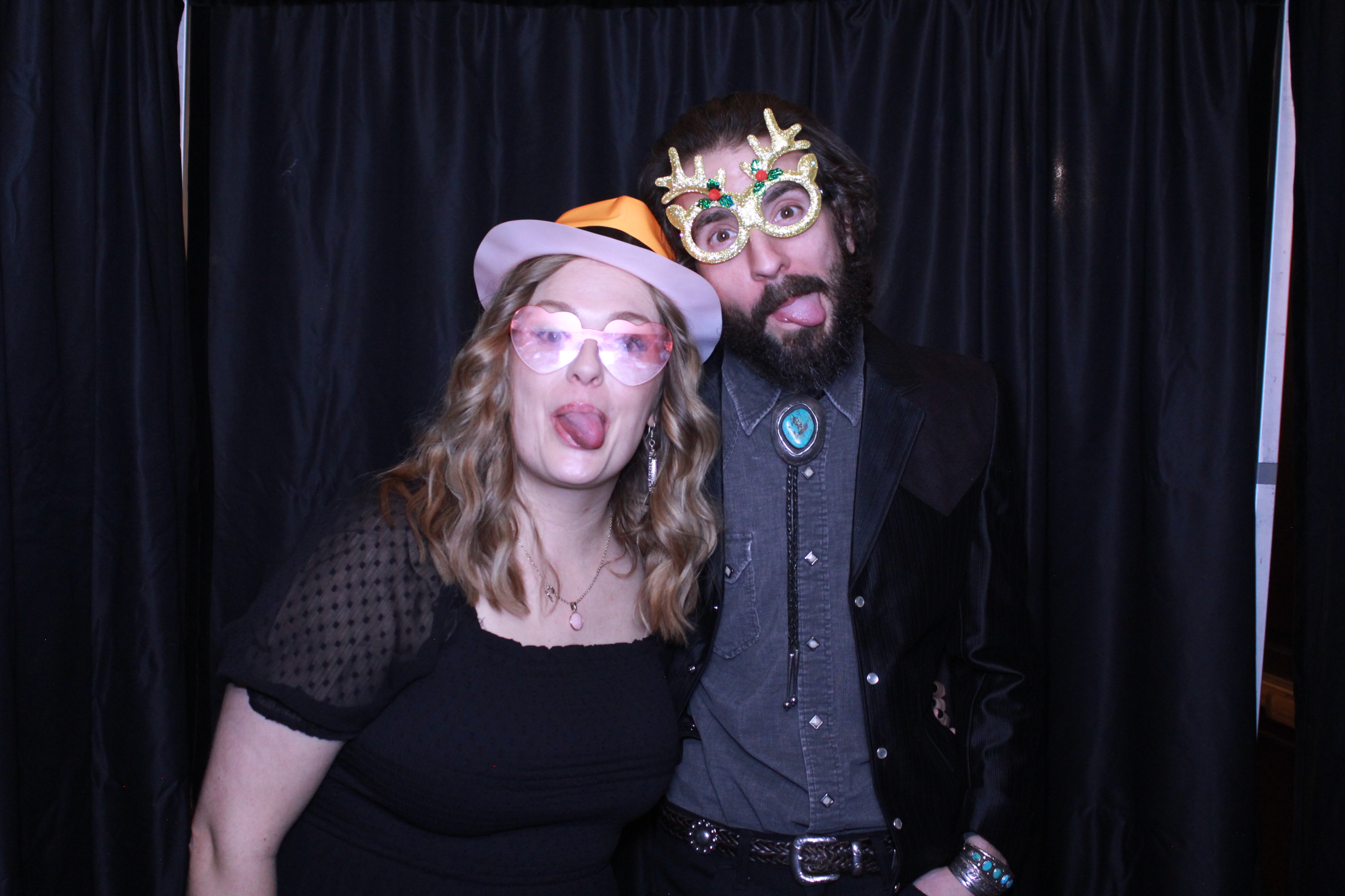Turner Construction SSO Holiday Party | View more photos from the event at gallery.photoboothcincy.com/u/PhotoBoothCincy/Turner-Construction-SSO-Holiday-Party