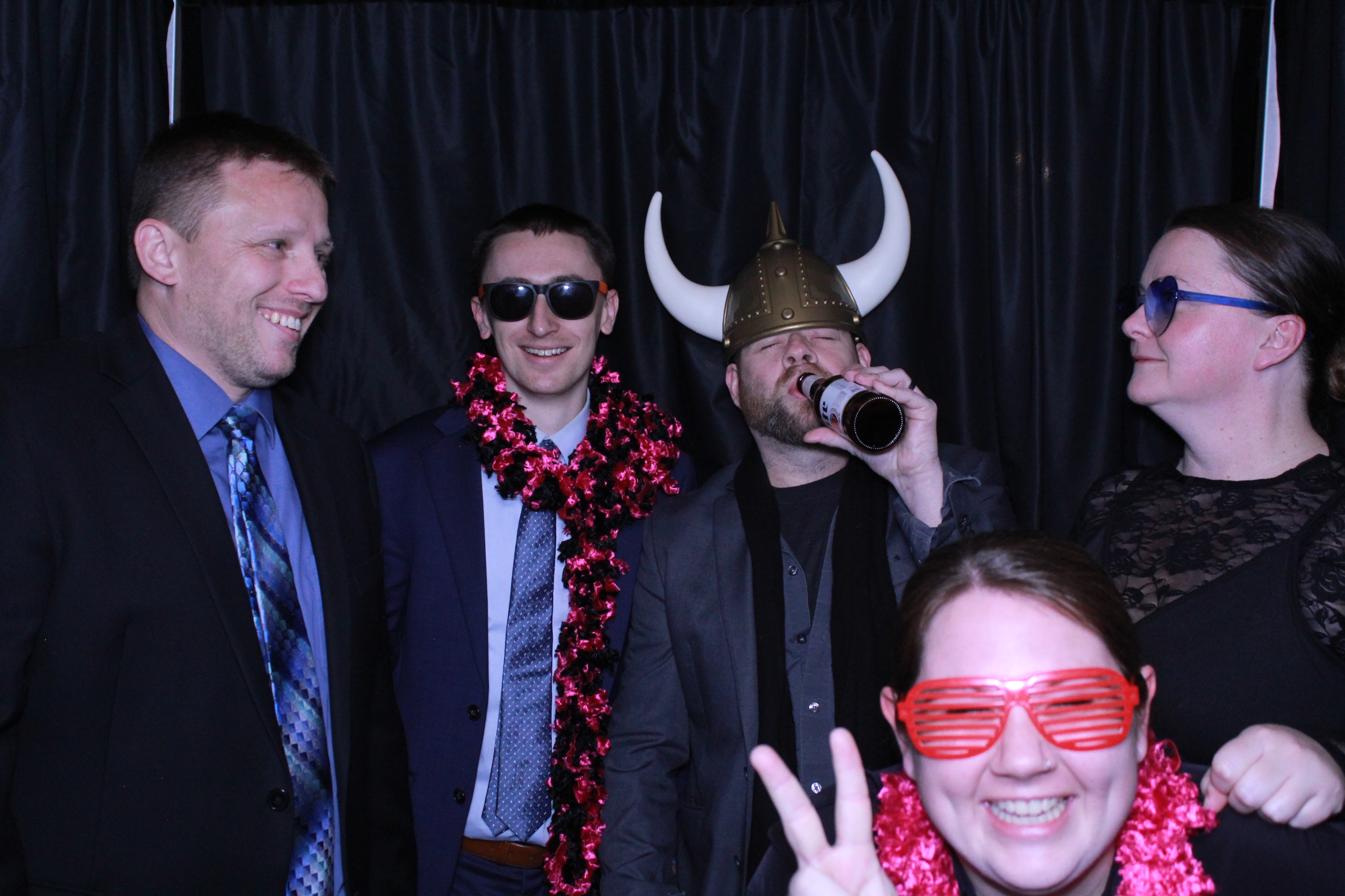 Turner Construction SSO Holiday Party | View more photos from the event at gallery.photoboothcincy.com/u/PhotoBoothCincy/Turner-Construction-SSO-Holiday-Party