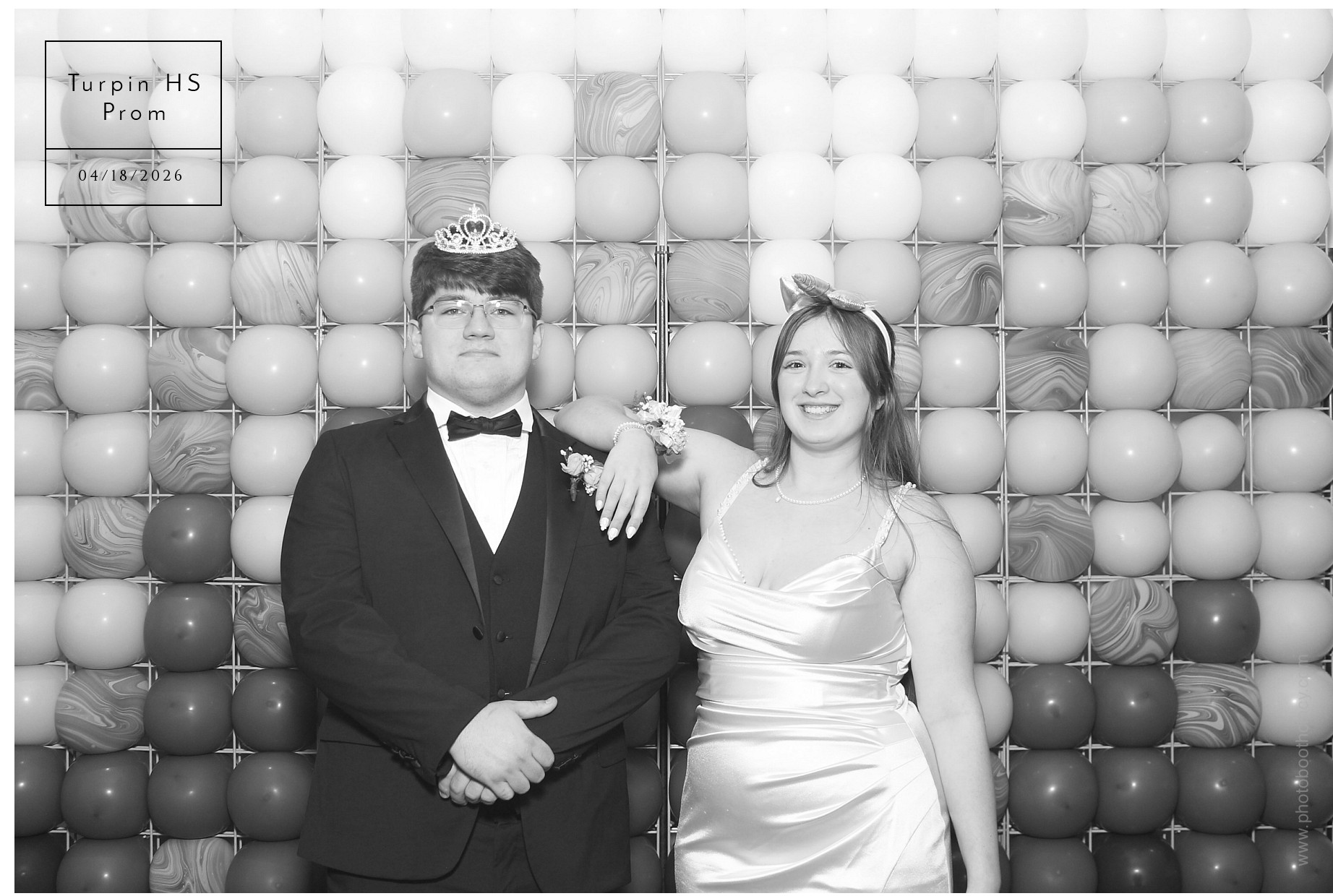 Turpin HS Prom  | View more photos from the event at gallery.photoboothcincy.com/u/PhotoBoothCincy/Turpin-HS-Prom-0
