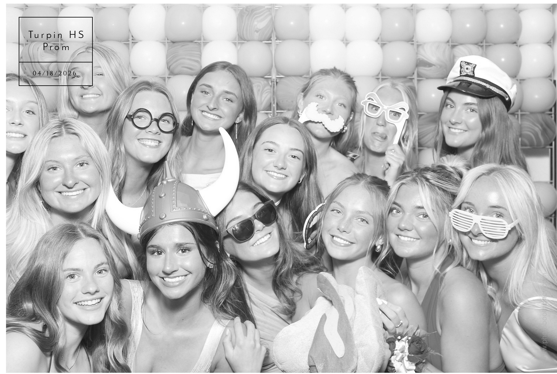 Turpin HS Prom  | View more photos from the event at gallery.photoboothcincy.com/u/PhotoBoothCincy/Turpin-HS-Prom-0