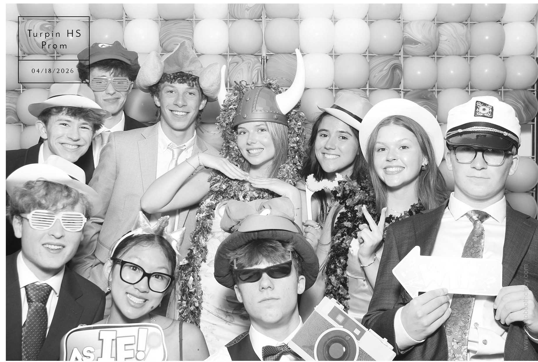 Turpin HS Prom  | View more photos from the event at gallery.photoboothcincy.com/u/PhotoBoothCincy/Turpin-HS-Prom-0