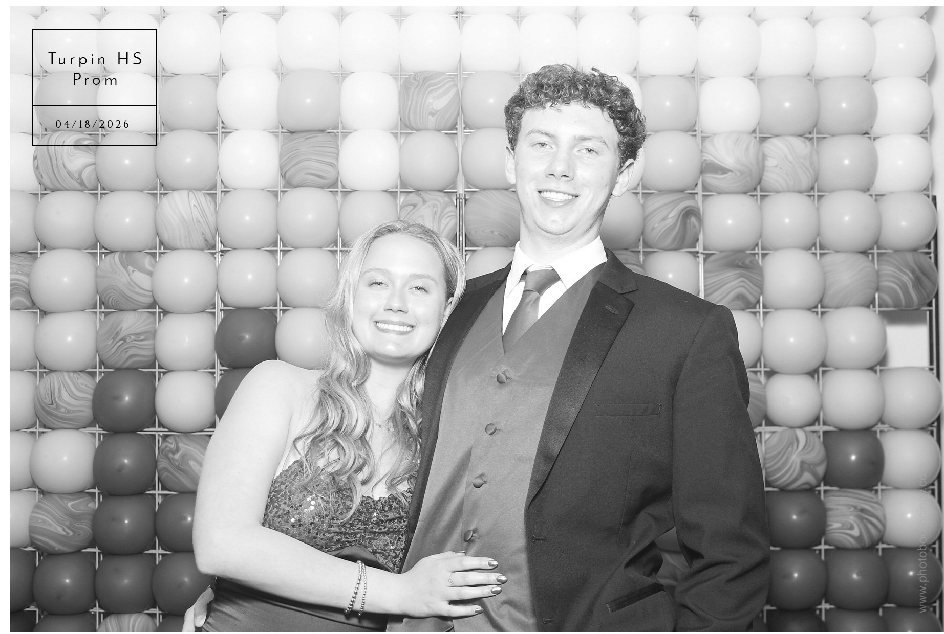 Turpin HS Prom  | View more photos from the event at gallery.photoboothcincy.com/u/PhotoBoothCincy/Turpin-HS-Prom-0