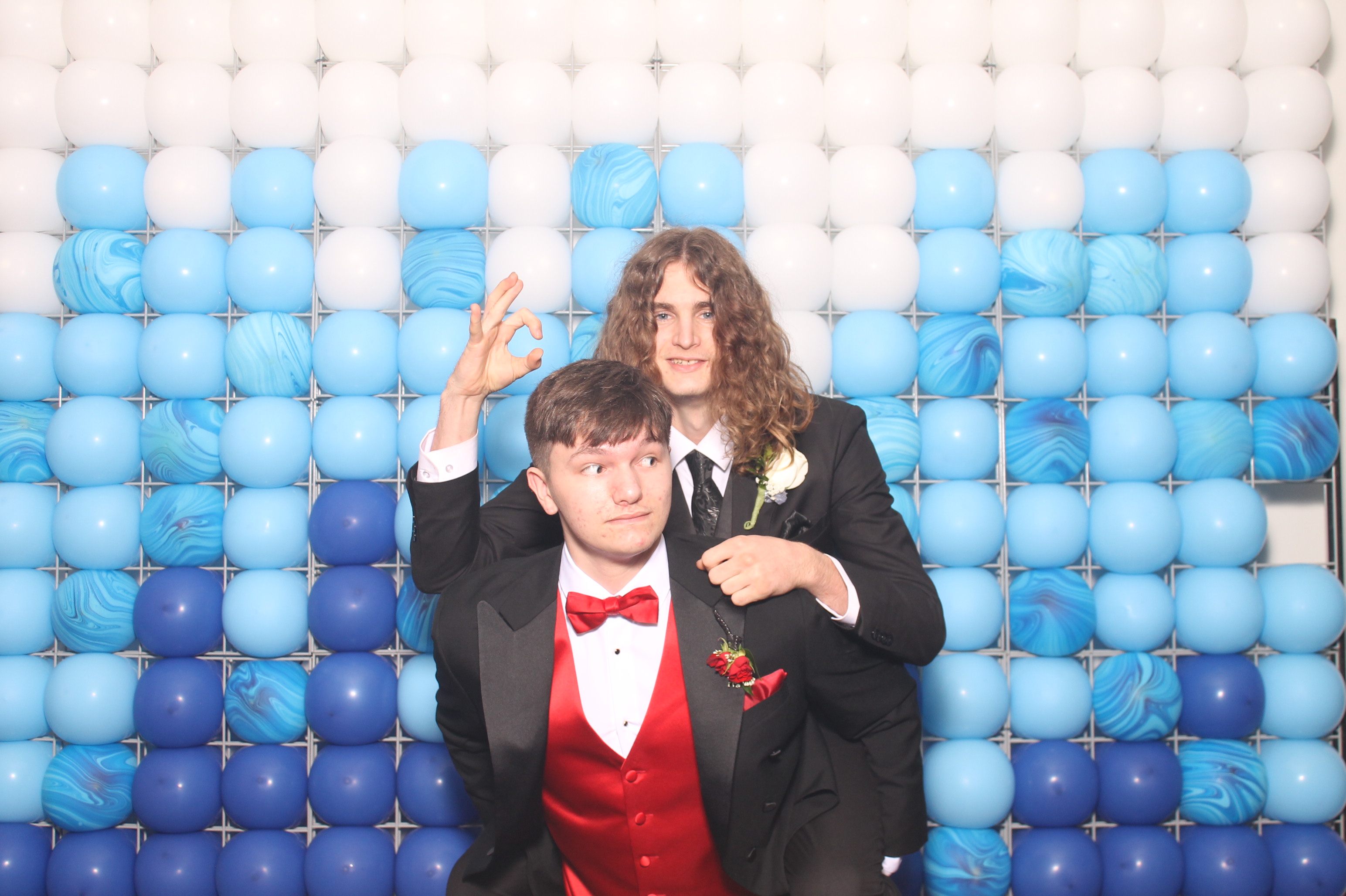 Turpin HS Prom  | View more photos from the event at gallery.photoboothcincy.com/u/PhotoBoothCincy/Turpin-HS-Prom-0