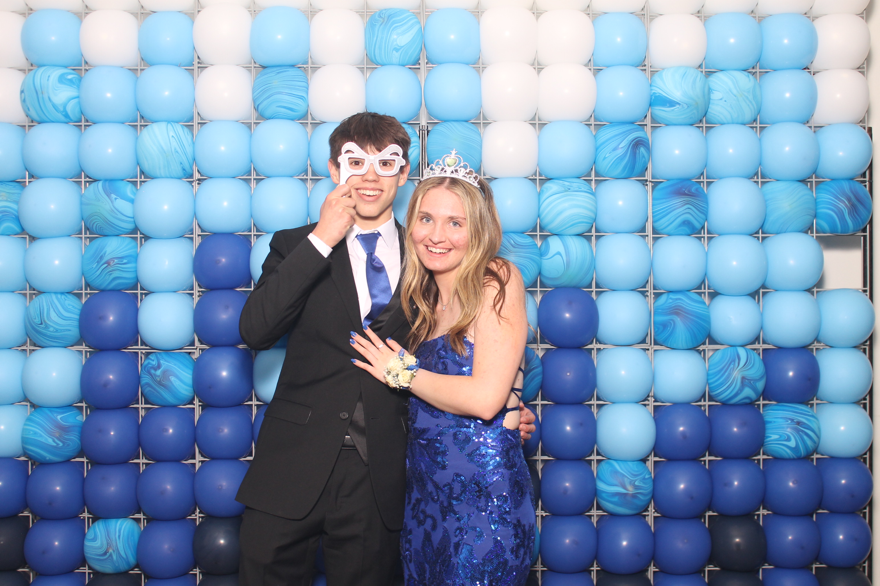 Turpin HS Prom  | View more photos from the event at gallery.photoboothcincy.com/u/PhotoBoothCincy/Turpin-HS-Prom-0