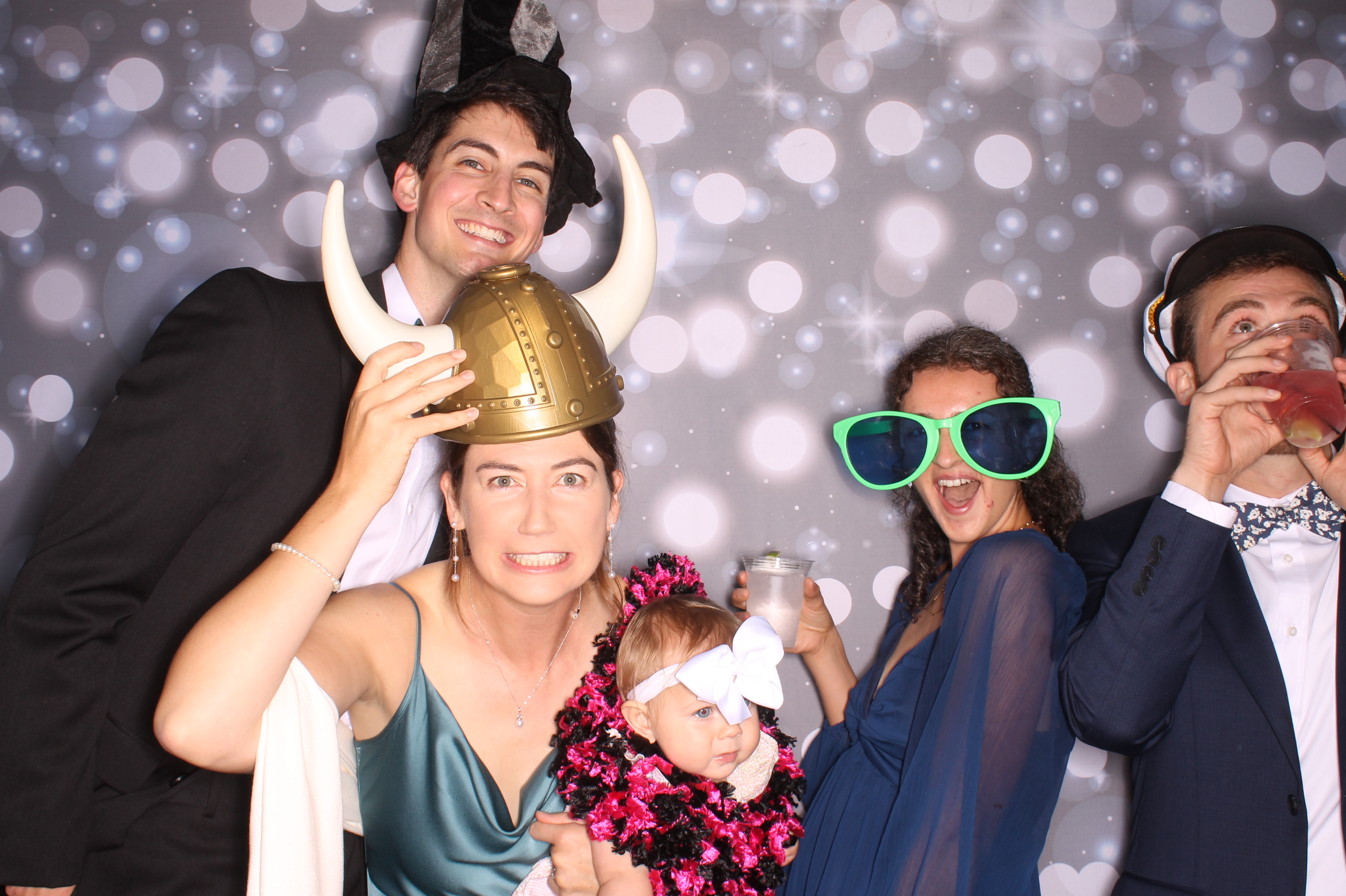 Tyler & Shannon Reception | View more photos from the event at gallery.photoboothcincy.com/u/PhotoBoothCincy/Tyler-Shannon-Reception