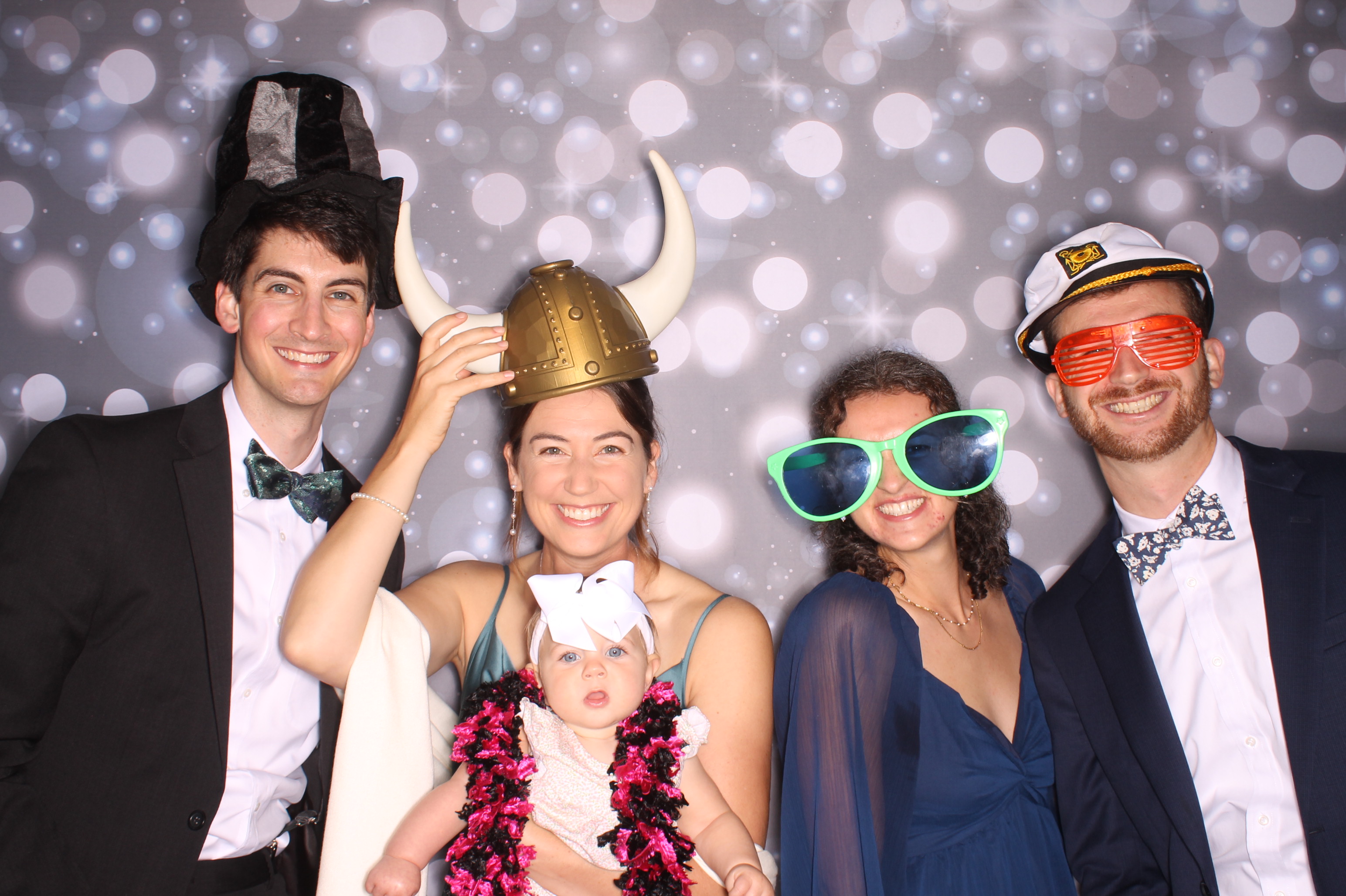Tyler & Shannon Reception | View more photos from the event at gallery.photoboothcincy.com/u/PhotoBoothCincy/Tyler-Shannon-Reception