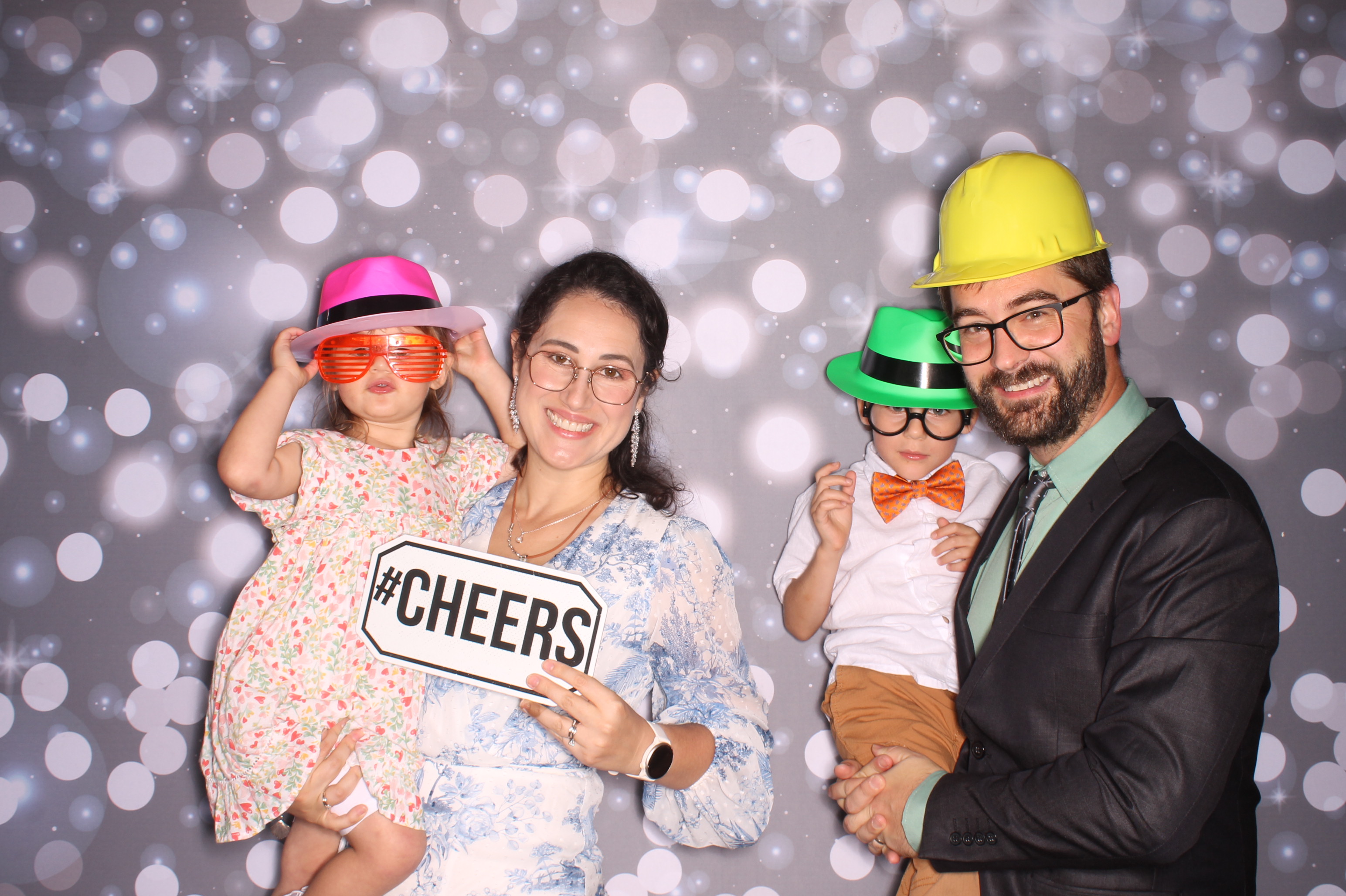 Tyler & Shannon Reception | View more photos from the event at gallery.photoboothcincy.com/u/PhotoBoothCincy/Tyler-Shannon-Reception