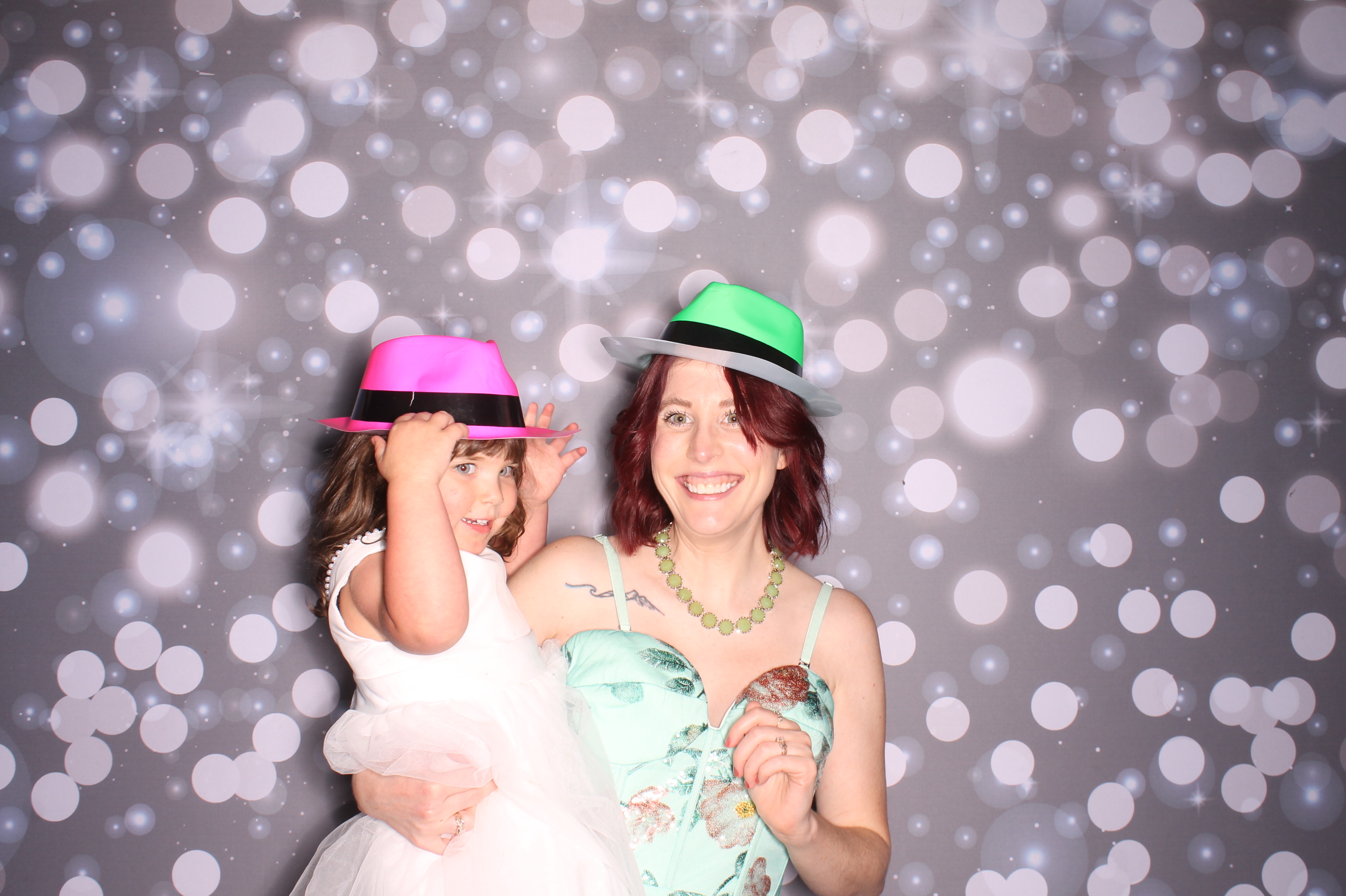 Tyler & Shannon Reception | View more photos from the event at gallery.photoboothcincy.com/u/PhotoBoothCincy/Tyler-Shannon-Reception