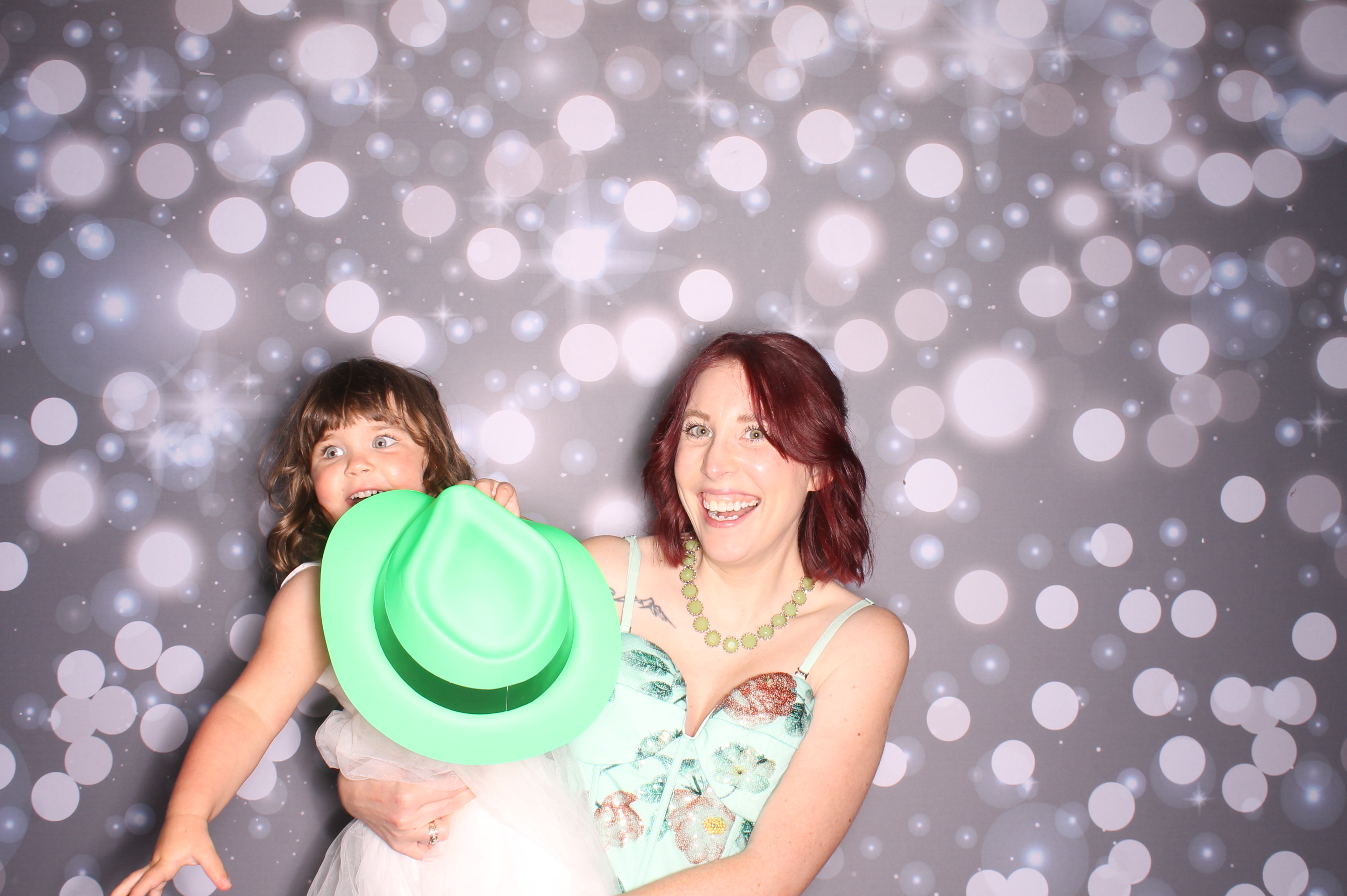Tyler & Shannon Reception | View more photos from the event at gallery.photoboothcincy.com/u/PhotoBoothCincy/Tyler-Shannon-Reception