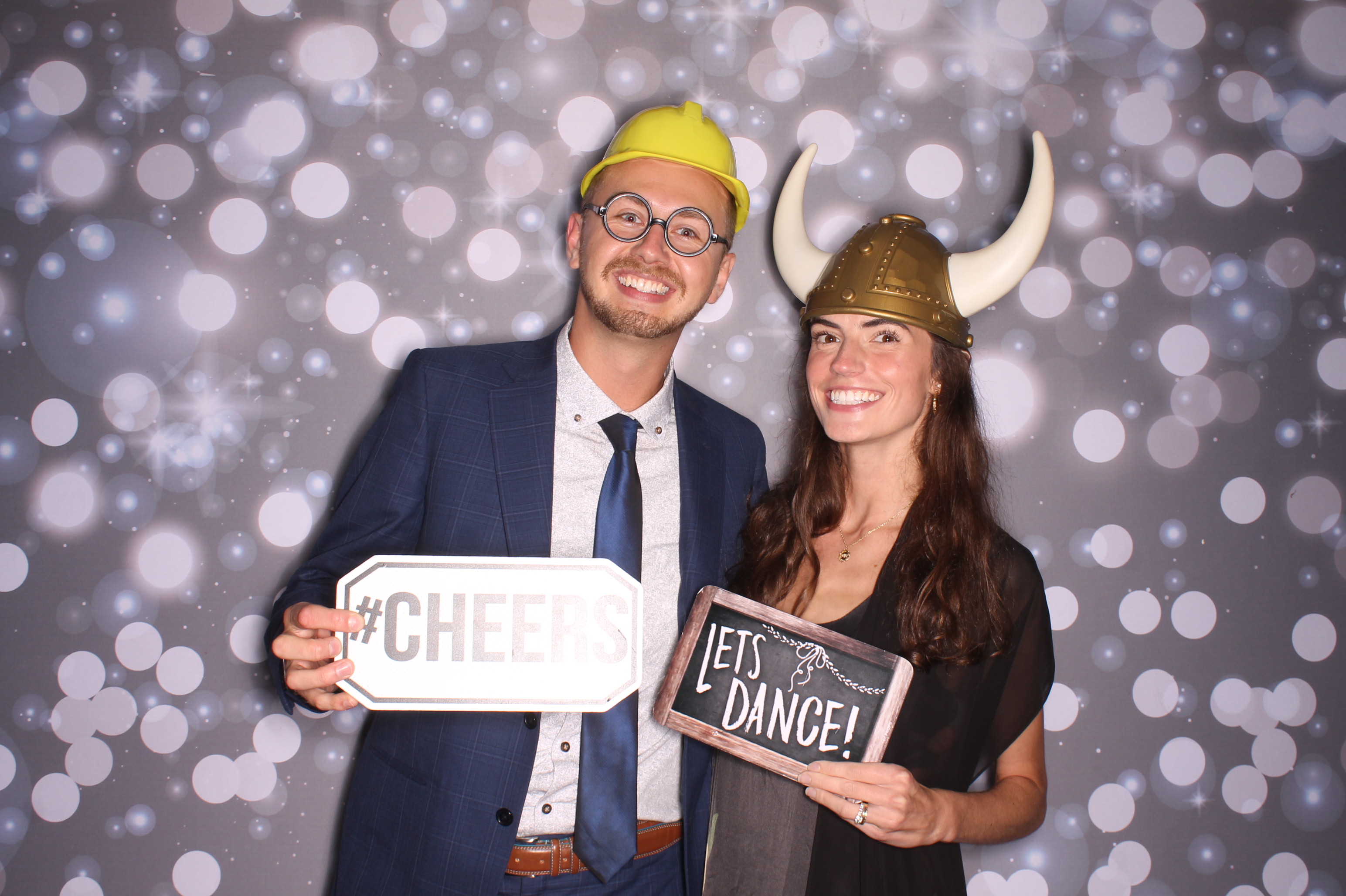 Tyler & Shannon Reception | View more photos from the event at gallery.photoboothcincy.com/u/PhotoBoothCincy/Tyler-Shannon-Reception