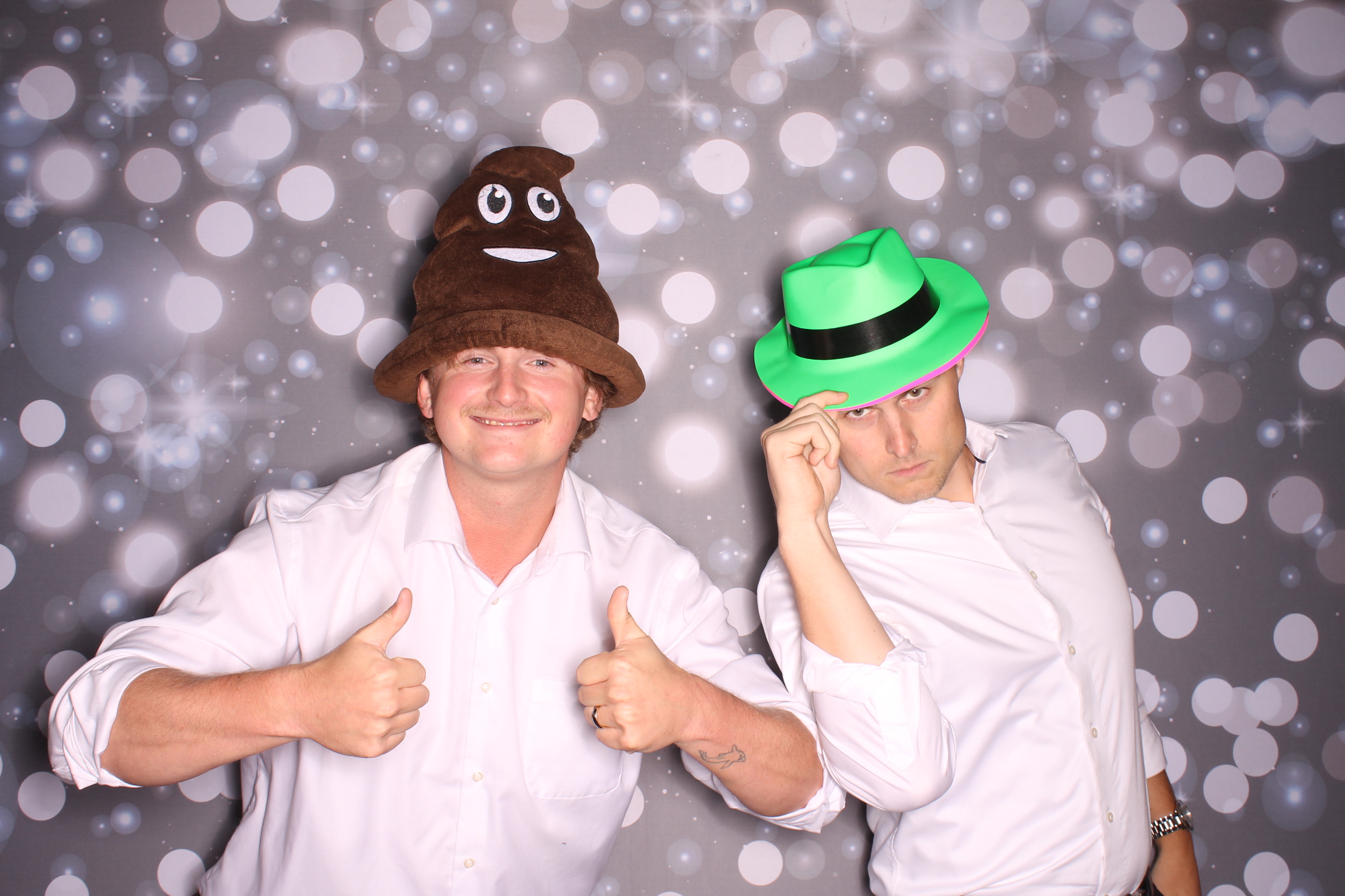 Tyler & Shannon Reception | View more photos from the event at gallery.photoboothcincy.com/u/PhotoBoothCincy/Tyler-Shannon-Reception