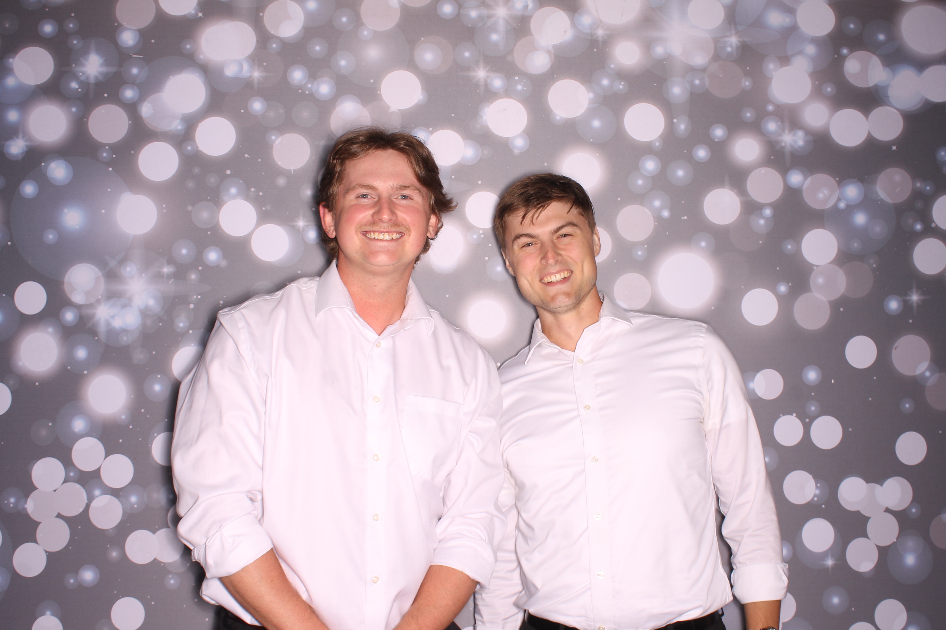 Tyler & Shannon Reception | View more photos from the event at gallery.photoboothcincy.com/u/PhotoBoothCincy/Tyler-Shannon-Reception