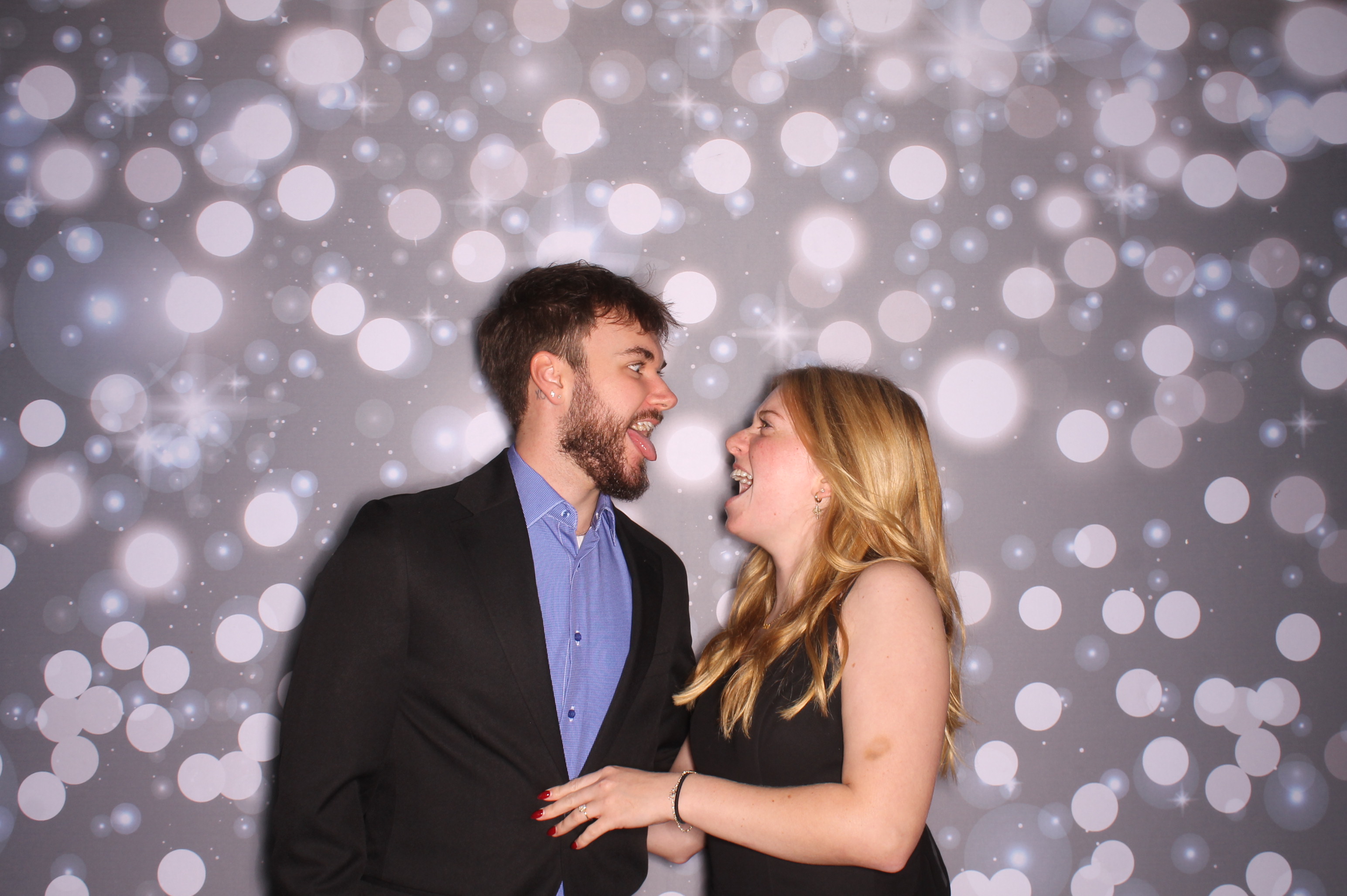 Tyler & Shannon Reception | View more photos from the event at gallery.photoboothcincy.com/u/PhotoBoothCincy/Tyler-Shannon-Reception