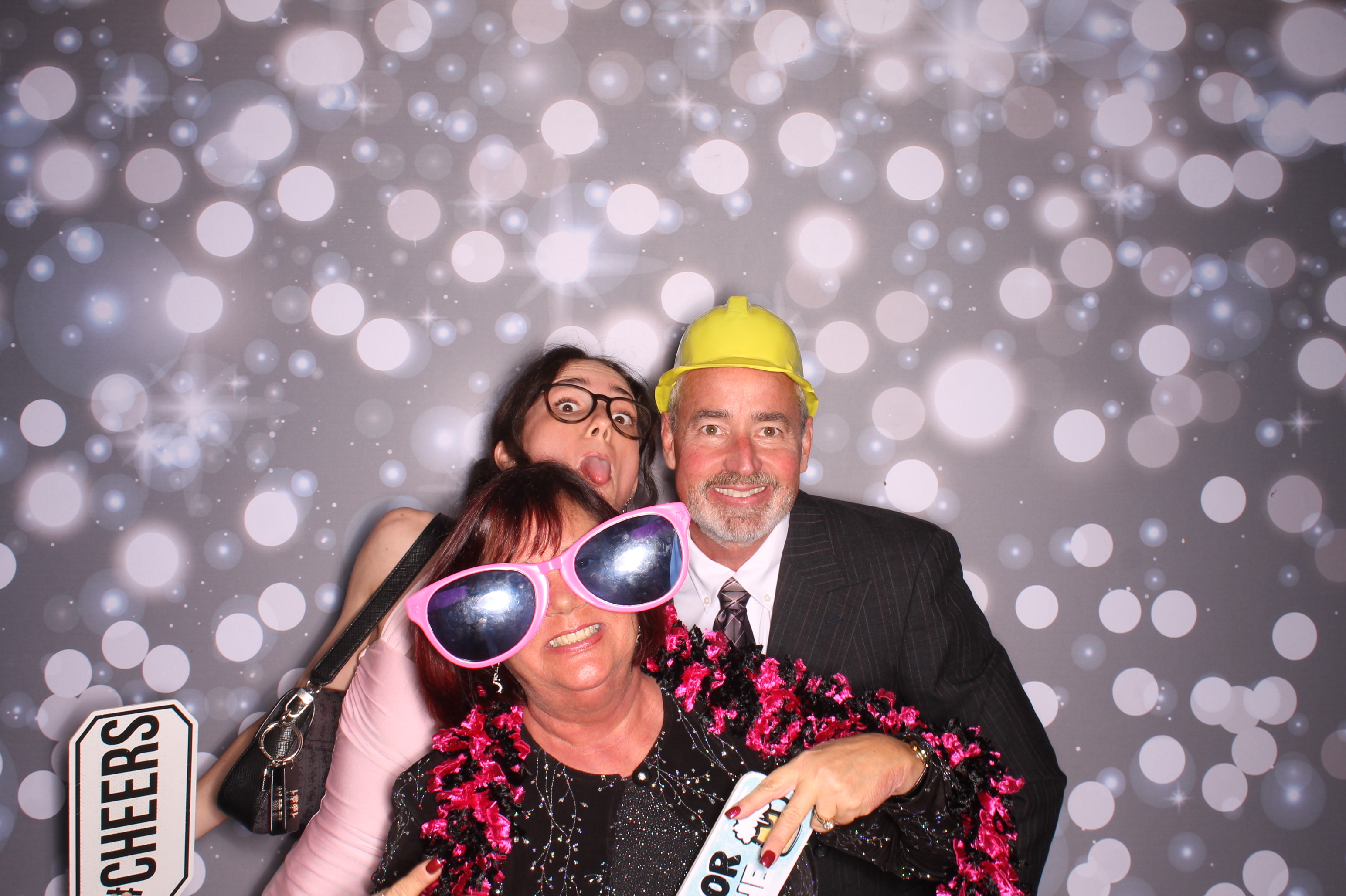 Tyler & Shannon Reception | View more photos from the event at gallery.photoboothcincy.com/u/PhotoBoothCincy/Tyler-Shannon-Reception