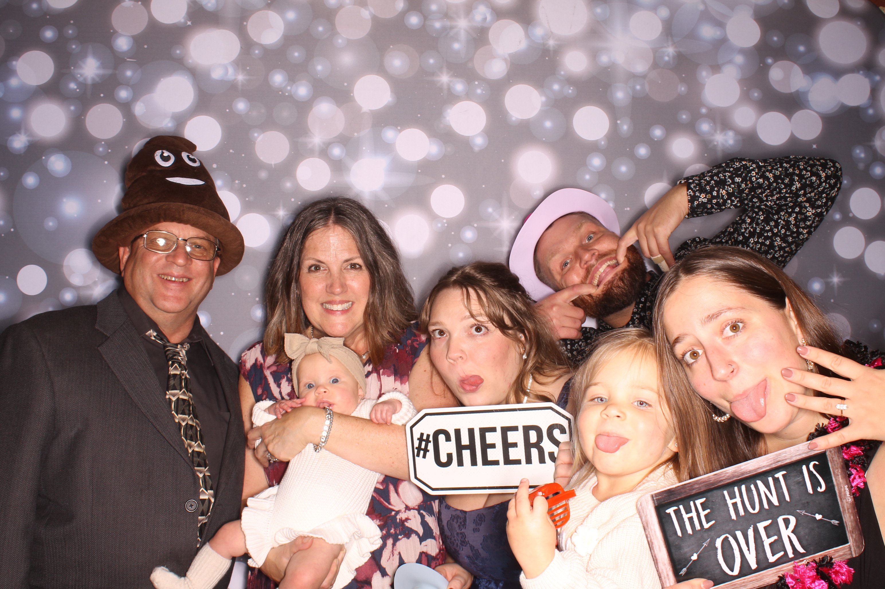 Tyler & Shannon Reception | View more photos from the event at gallery.photoboothcincy.com/u/PhotoBoothCincy/Tyler-Shannon-Reception
