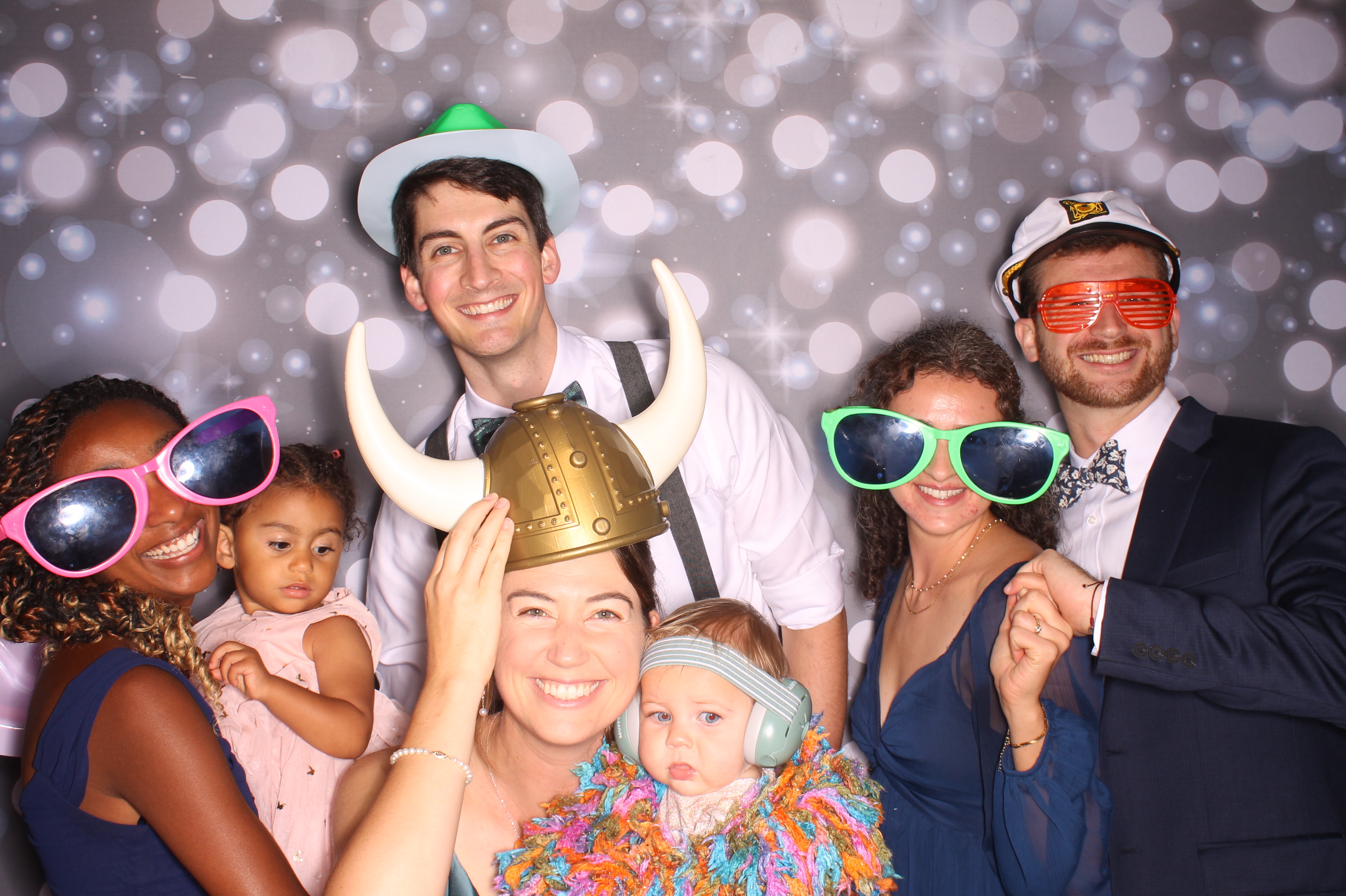 Tyler & Shannon Reception | View more photos from the event at gallery.photoboothcincy.com/u/PhotoBoothCincy/Tyler-Shannon-Reception