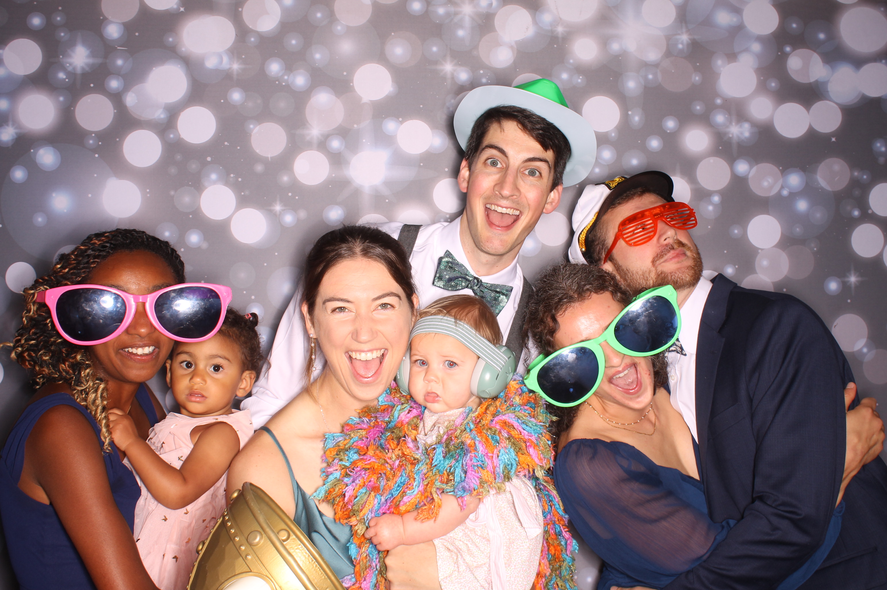 Tyler & Shannon Reception | View more photos from the event at gallery.photoboothcincy.com/u/PhotoBoothCincy/Tyler-Shannon-Reception