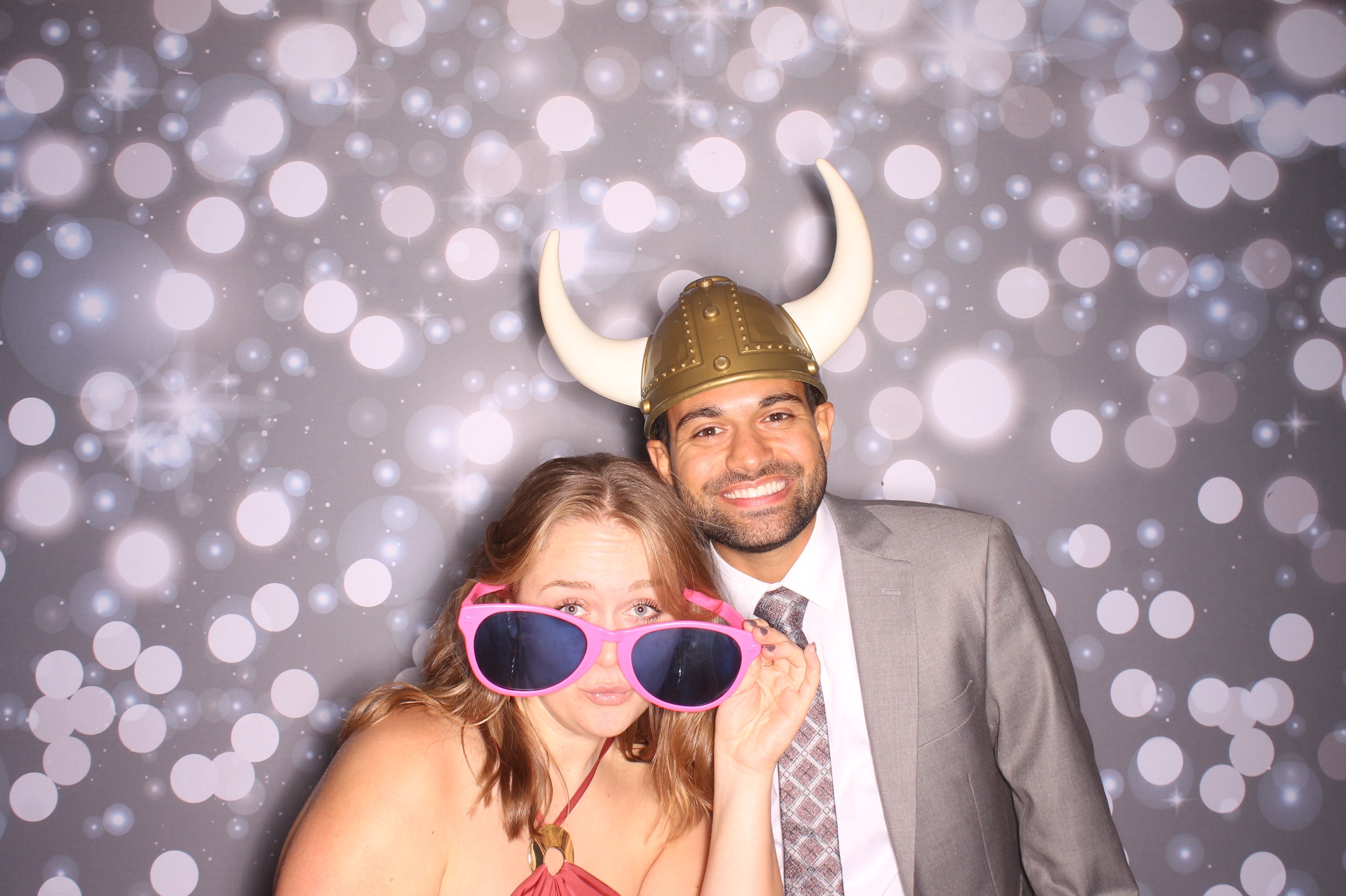 Tyler & Shannon Reception | View more photos from the event at gallery.photoboothcincy.com/u/PhotoBoothCincy/Tyler-Shannon-Reception