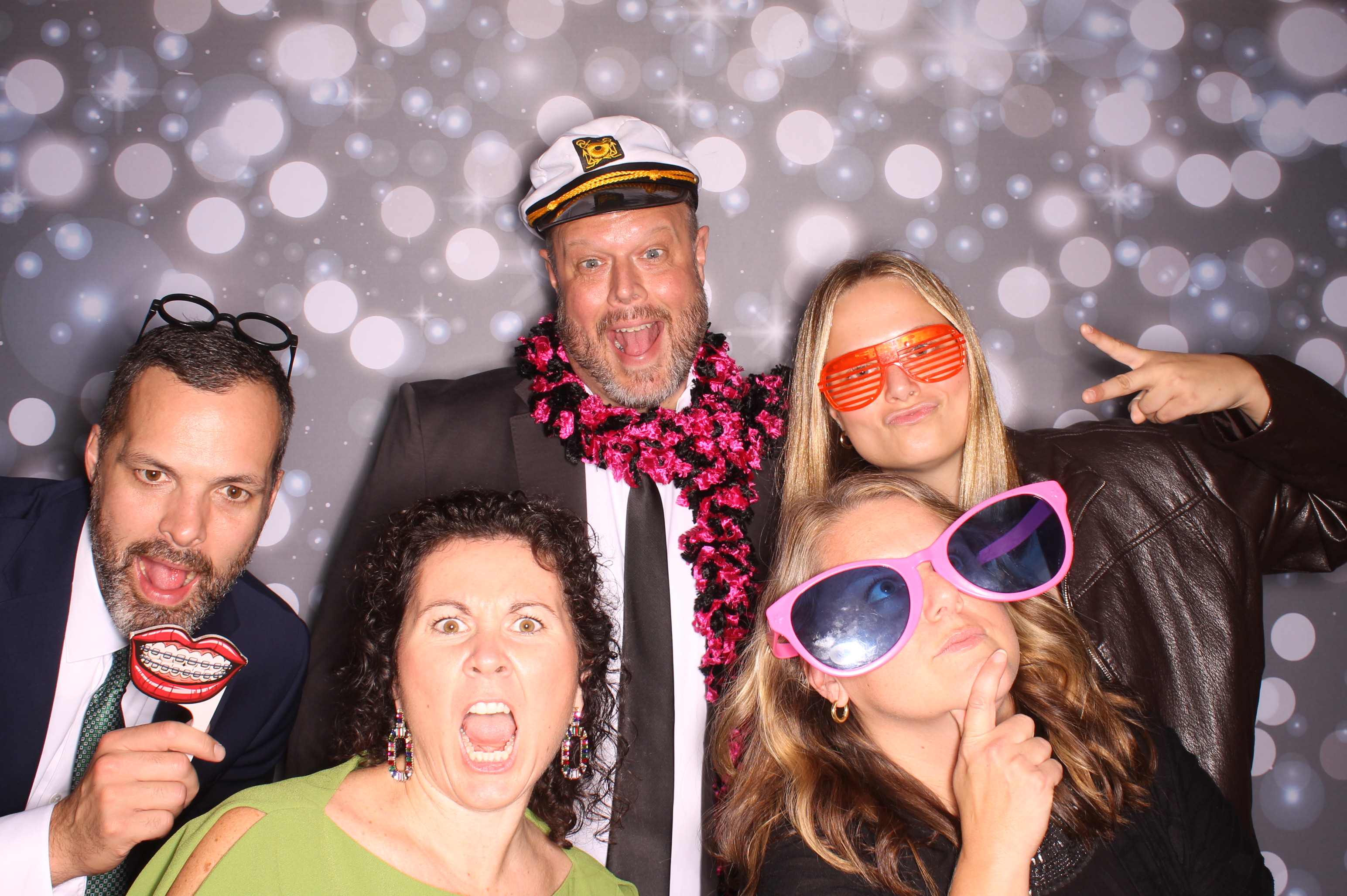 Tyler & Shannon Reception | View more photos from the event at gallery.photoboothcincy.com/u/PhotoBoothCincy/Tyler-Shannon-Reception
