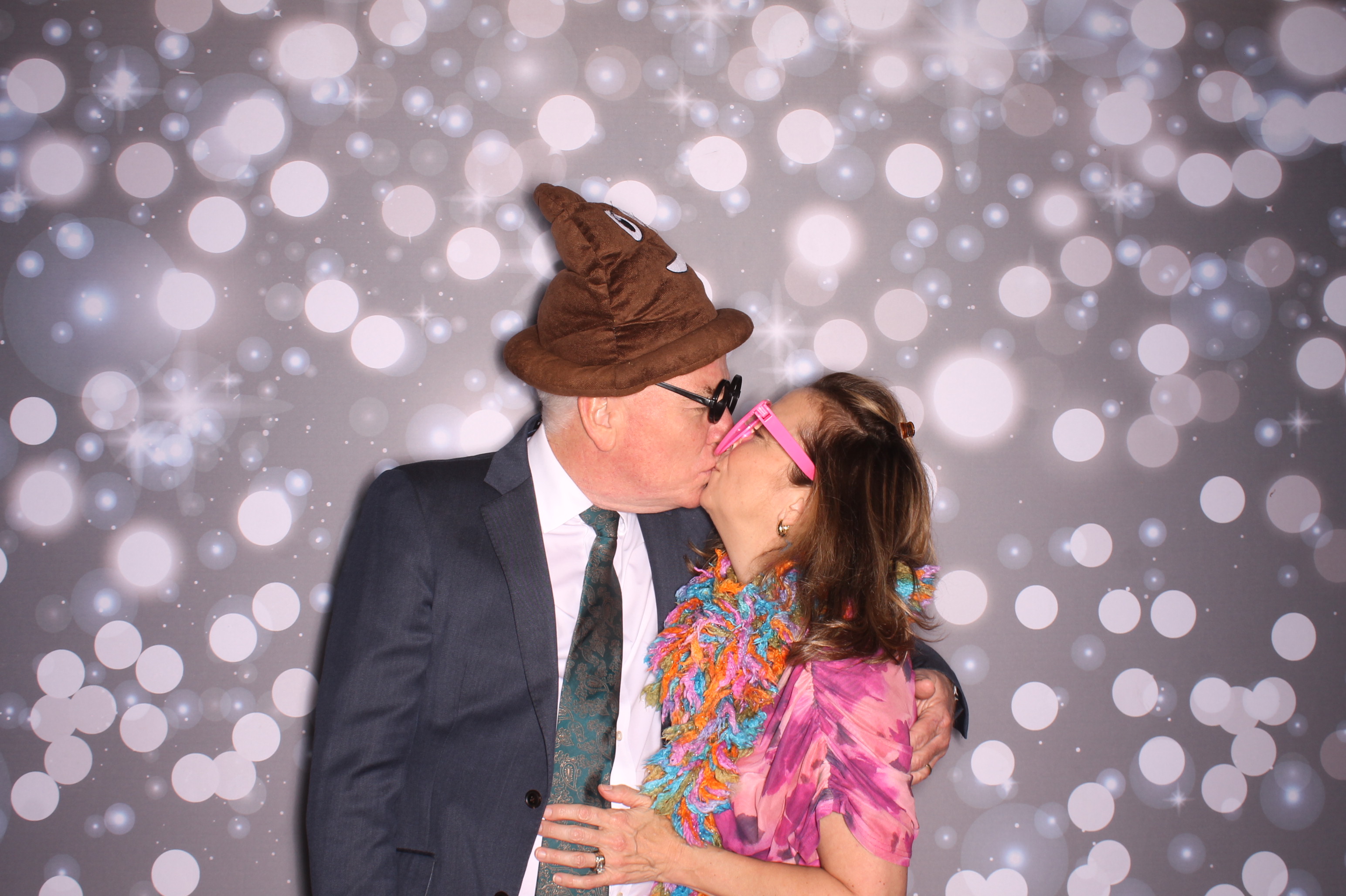 Tyler & Shannon Reception | View more photos from the event at gallery.photoboothcincy.com/u/PhotoBoothCincy/Tyler-Shannon-Reception
