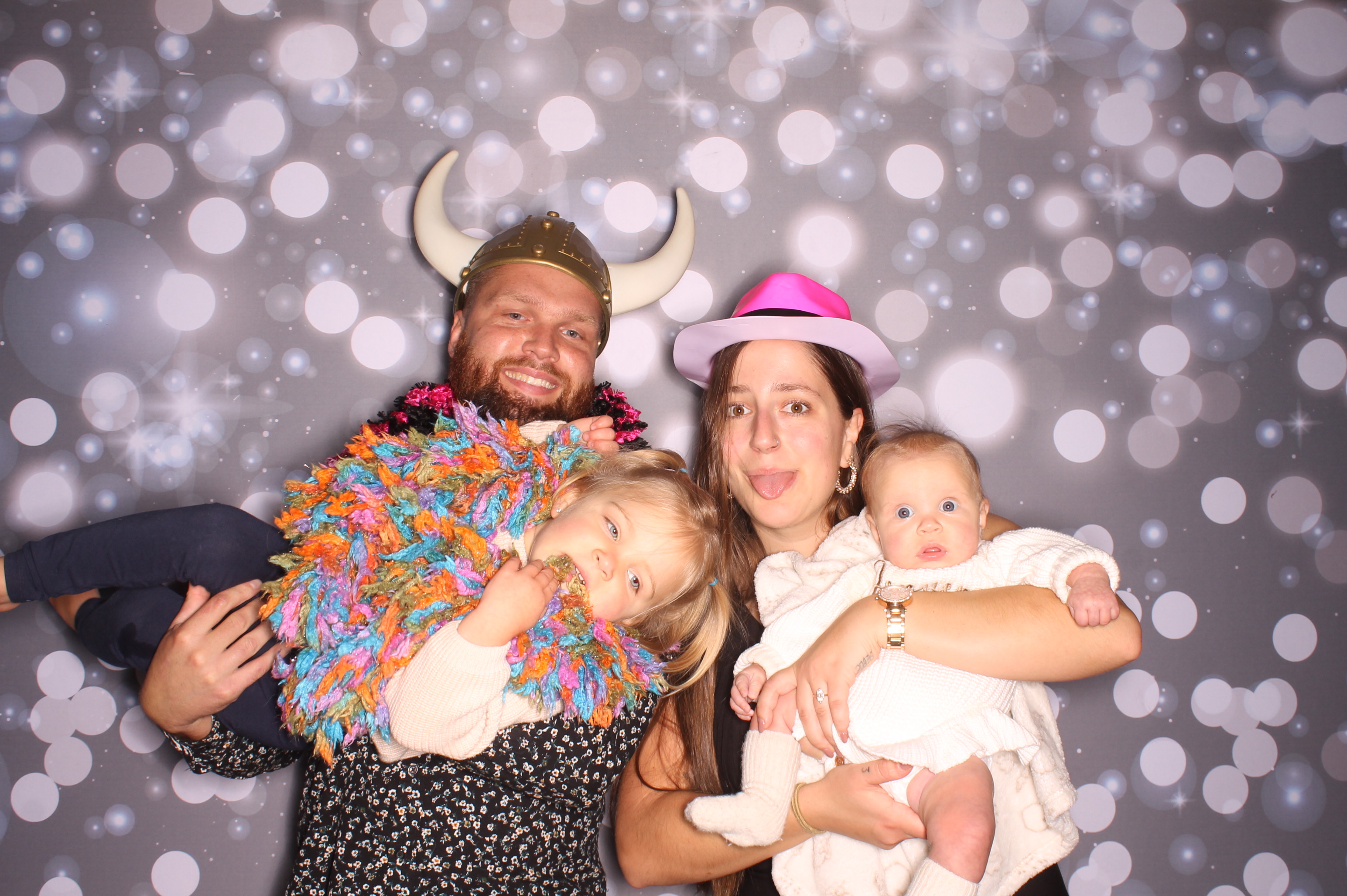 Tyler & Shannon Reception | View more photos from the event at gallery.photoboothcincy.com/u/PhotoBoothCincy/Tyler-Shannon-Reception