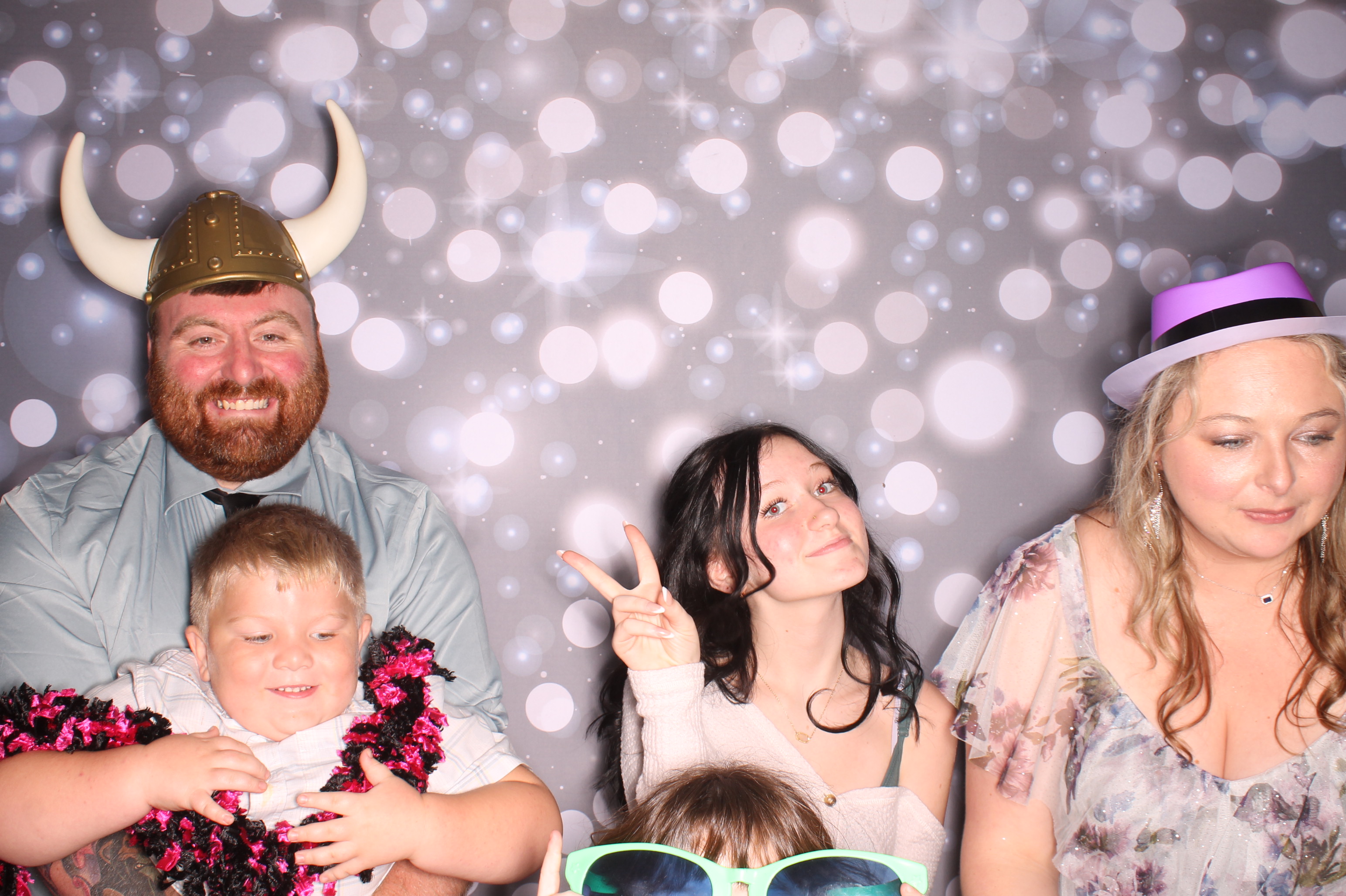 Tyler & Shannon Reception | View more photos from the event at gallery.photoboothcincy.com/u/PhotoBoothCincy/Tyler-Shannon-Reception