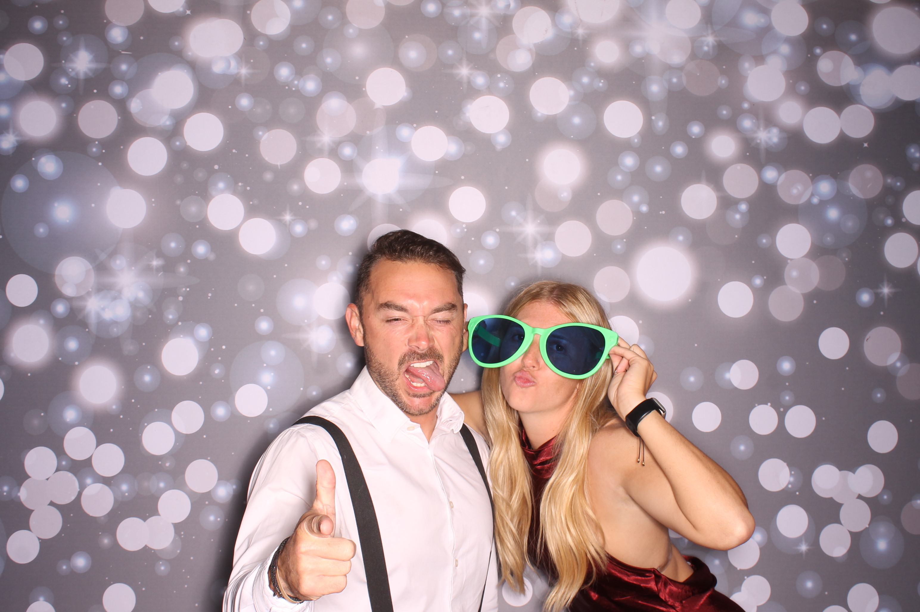 Tyler & Shannon Reception | View more photos from the event at gallery.photoboothcincy.com/u/PhotoBoothCincy/Tyler-Shannon-Reception