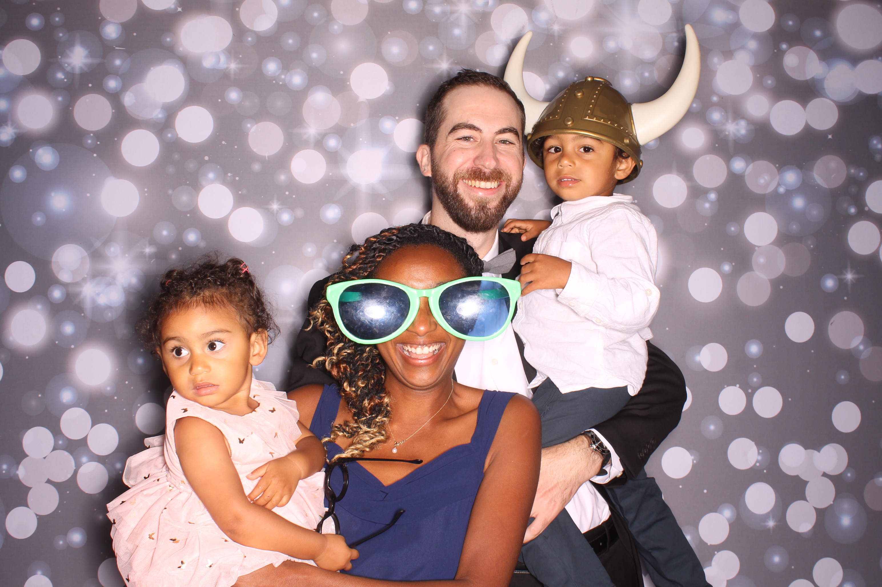 Tyler & Shannon Reception | View more photos from the event at gallery.photoboothcincy.com/u/PhotoBoothCincy/Tyler-Shannon-Reception