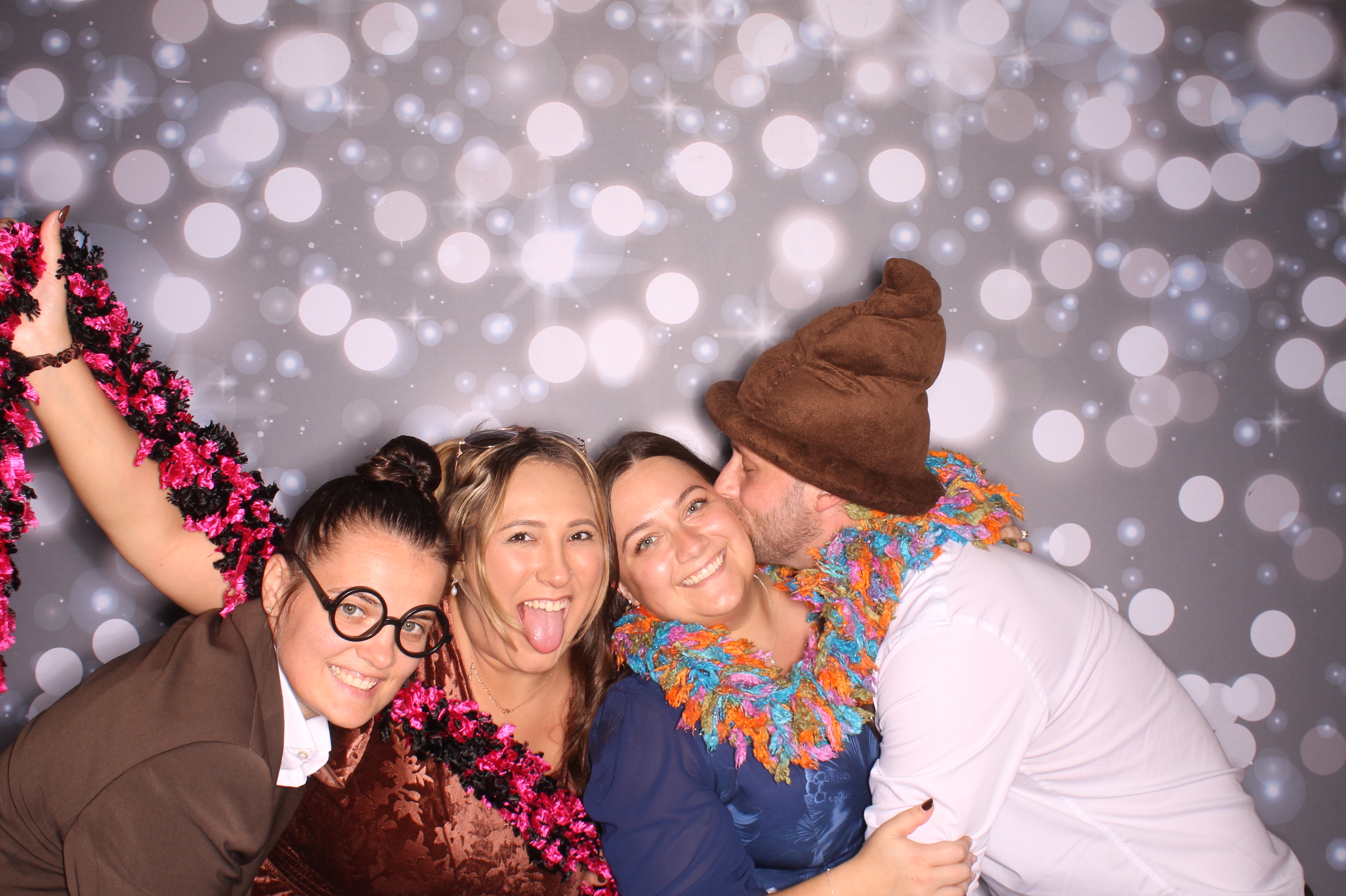 Tyler & Shannon Reception | View more photos from the event at gallery.photoboothcincy.com/u/PhotoBoothCincy/Tyler-Shannon-Reception