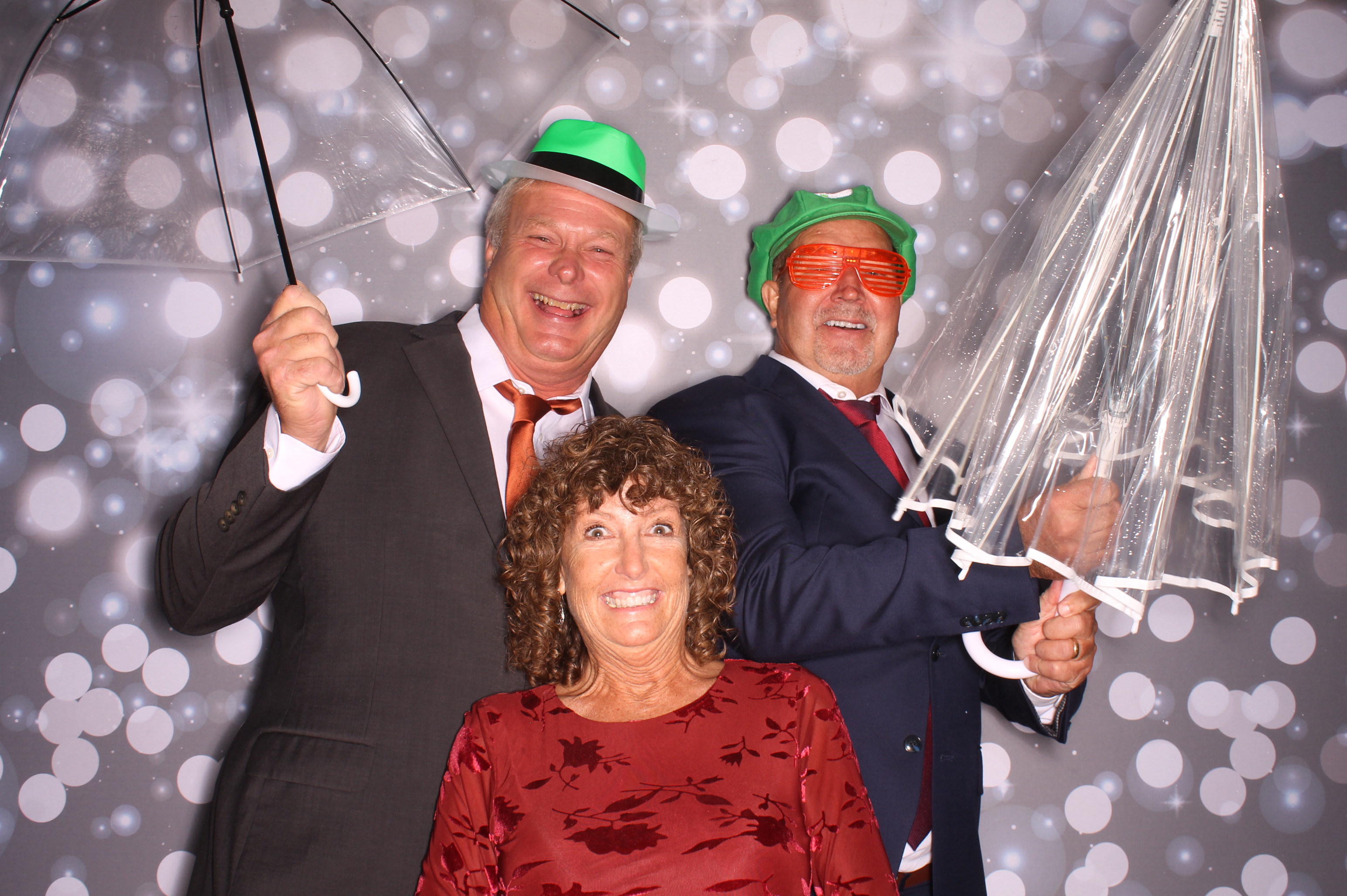 Tyler & Shannon Reception | View more photos from the event at gallery.photoboothcincy.com/u/PhotoBoothCincy/Tyler-Shannon-Reception