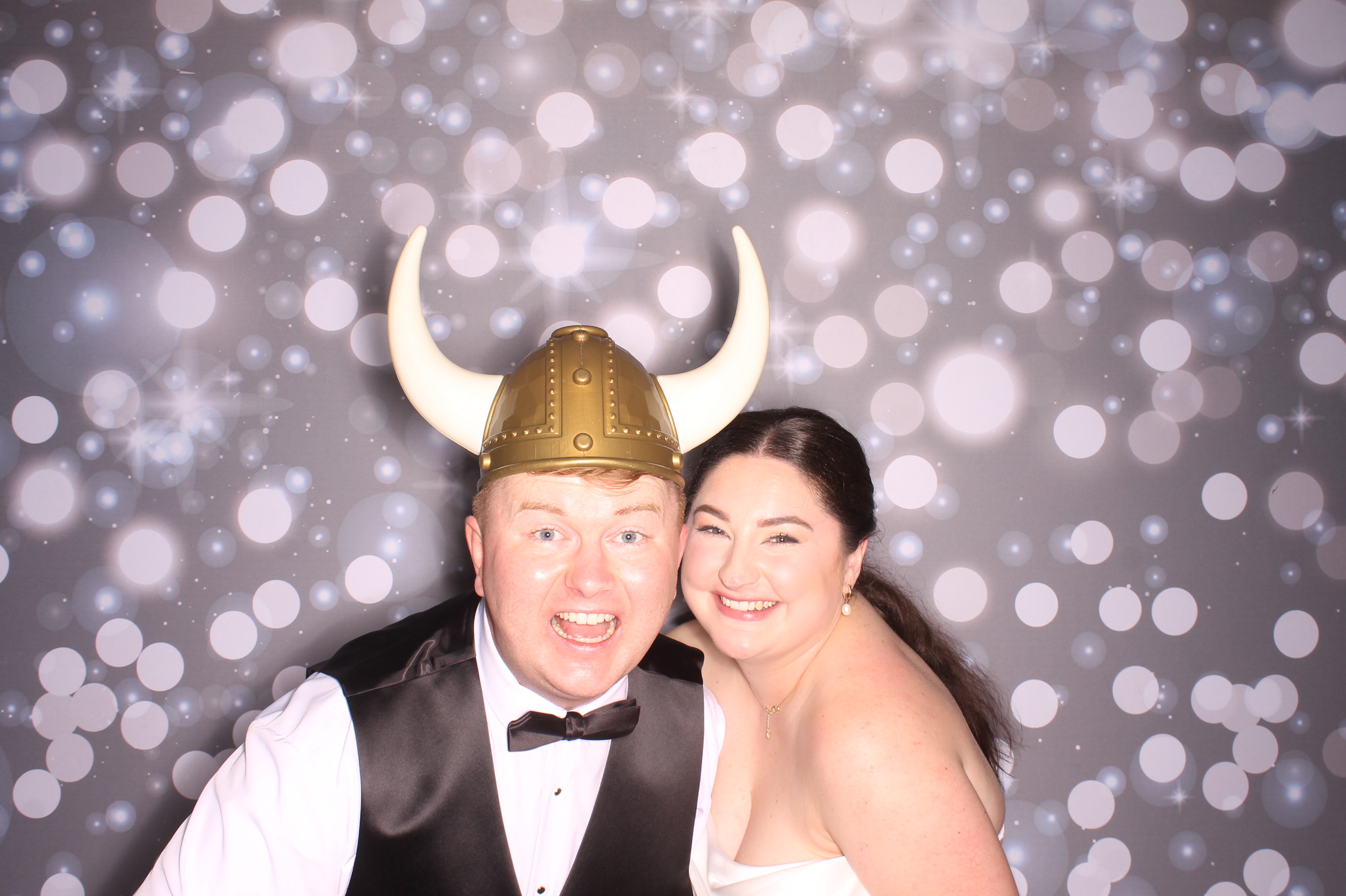 Tyler & Shannon Reception | View more photos from the event at gallery.photoboothcincy.com/u/PhotoBoothCincy/Tyler-Shannon-Reception