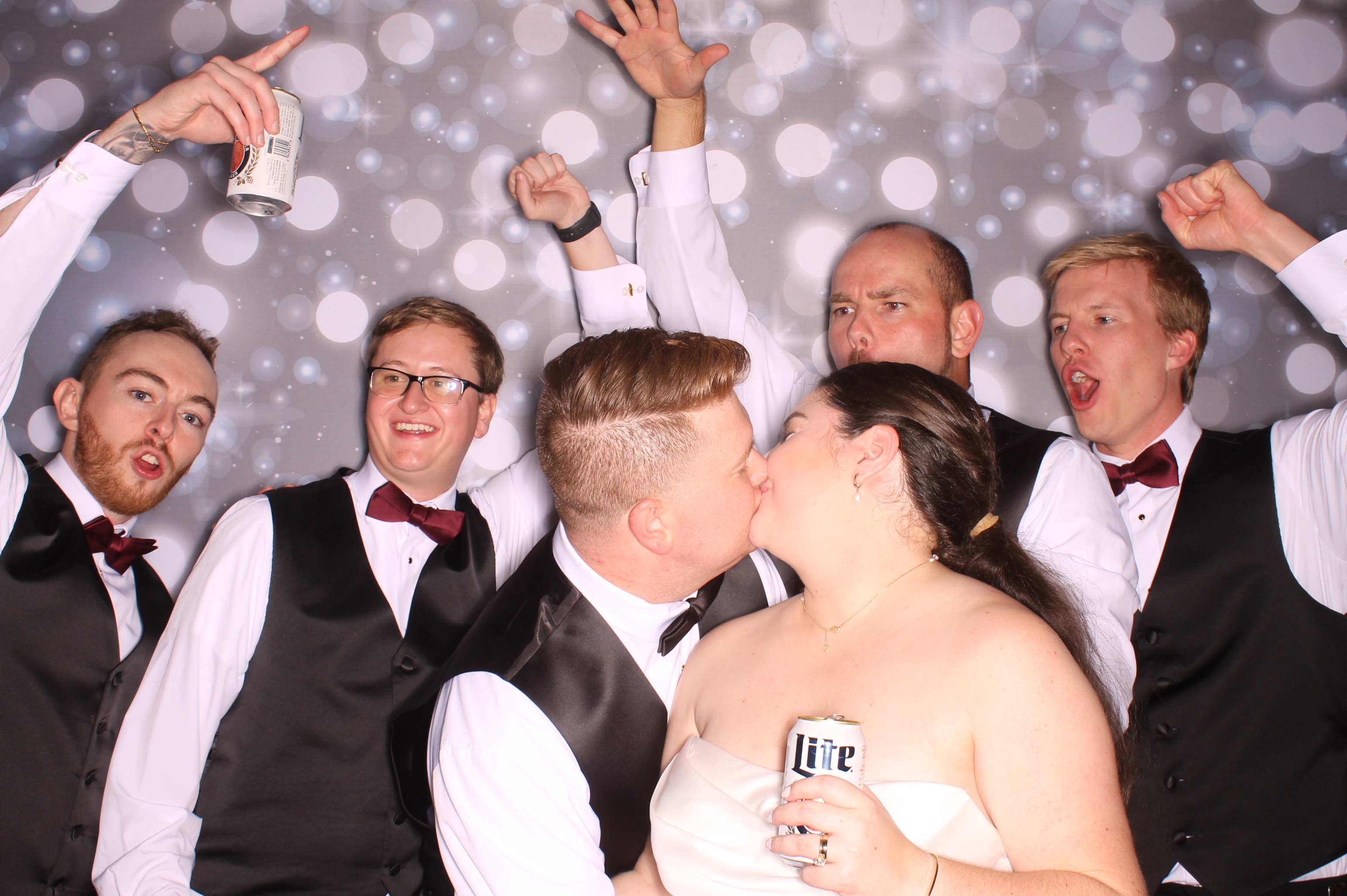 Tyler & Shannon Reception | View more photos from the event at gallery.photoboothcincy.com/u/PhotoBoothCincy/Tyler-Shannon-Reception