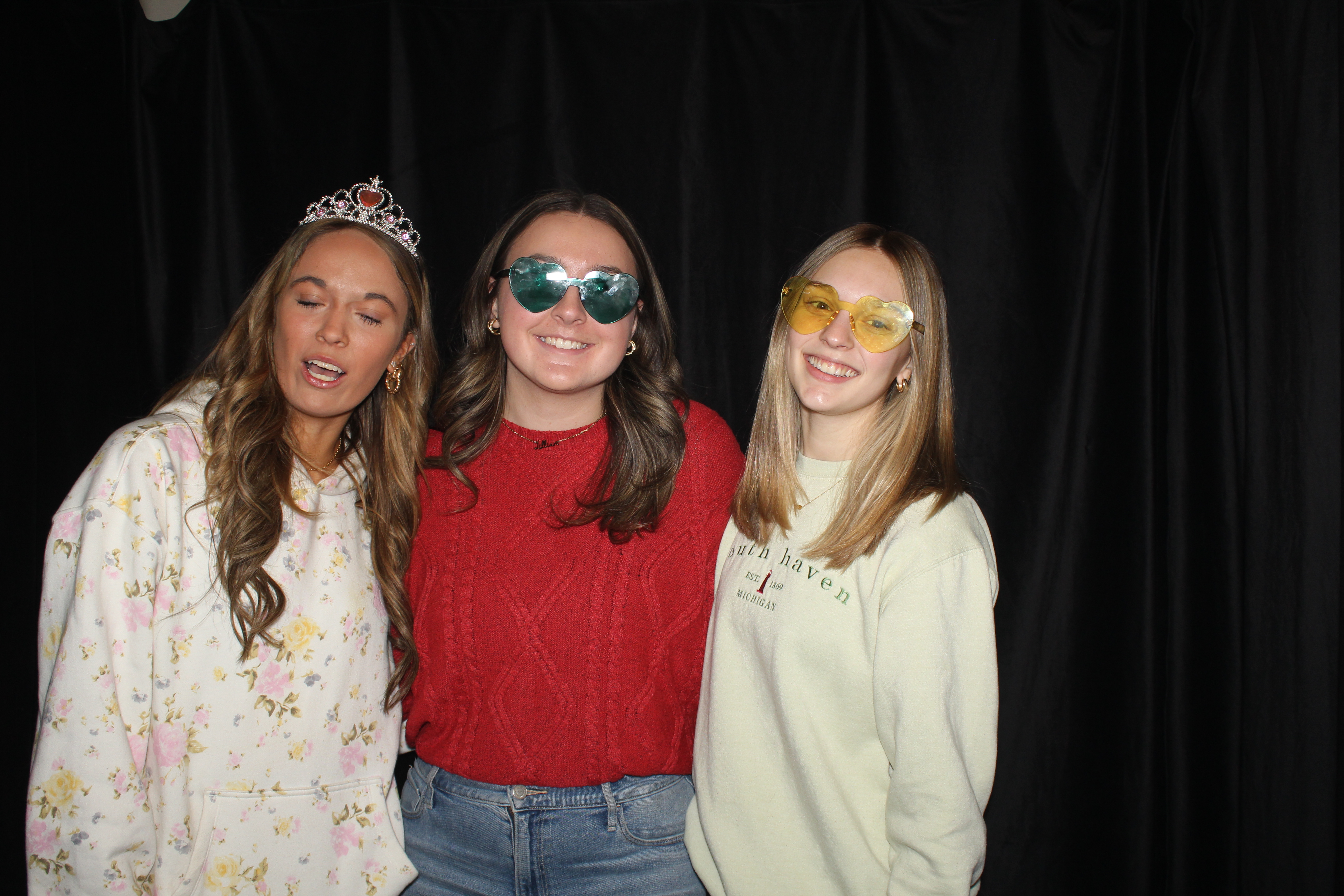 UC Zeta Tau Alpha Ladies' Day | View more photos from the event at gallery.photoboothcincy.com/u/PhotoBoothCincy/UC-Zeta-Tau-Alpha-Ladies-Day