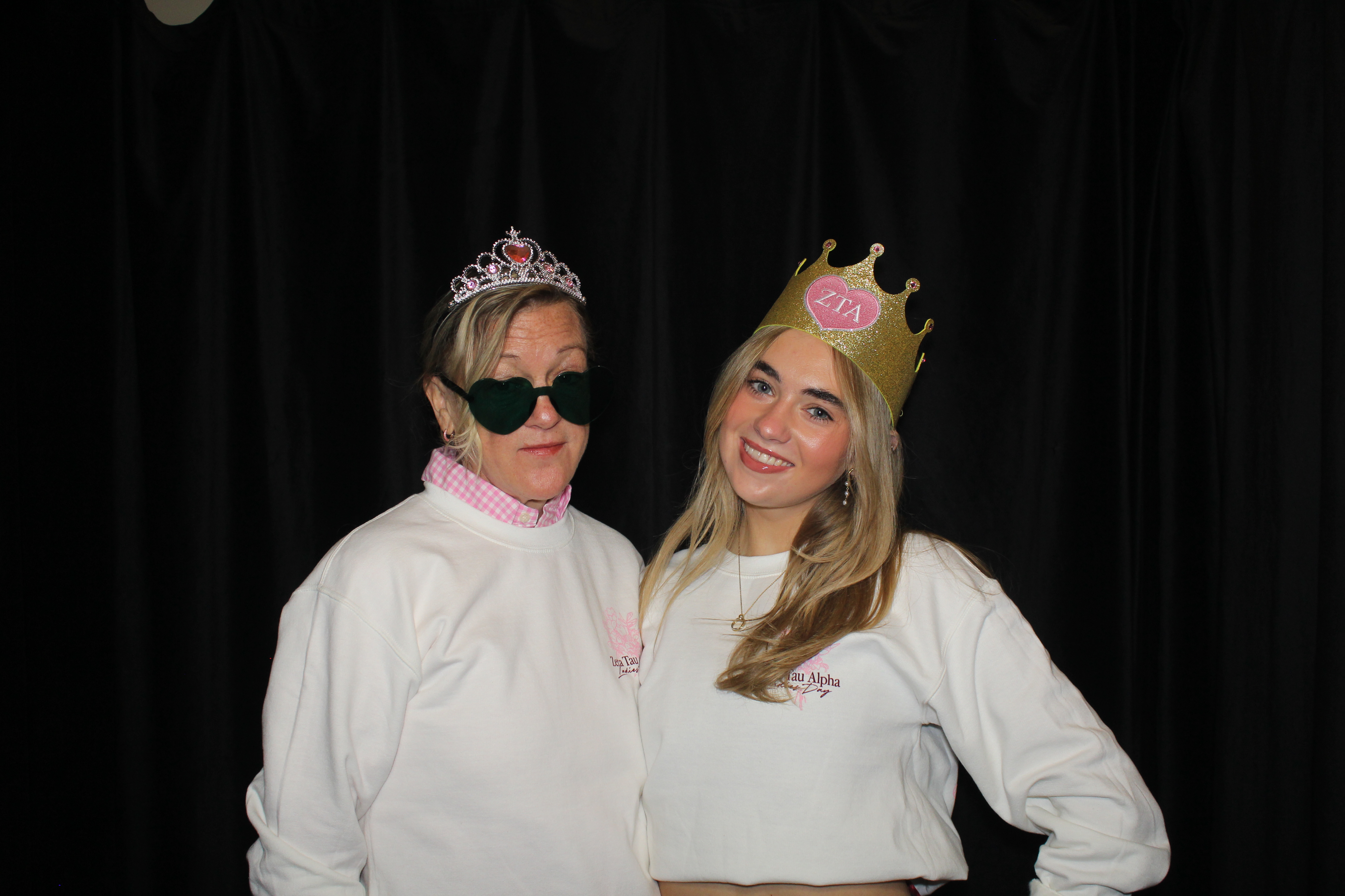 UC Zeta Tau Alpha Ladies' Day | View more photos from the event at gallery.photoboothcincy.com/u/PhotoBoothCincy/UC-Zeta-Tau-Alpha-Ladies-Day