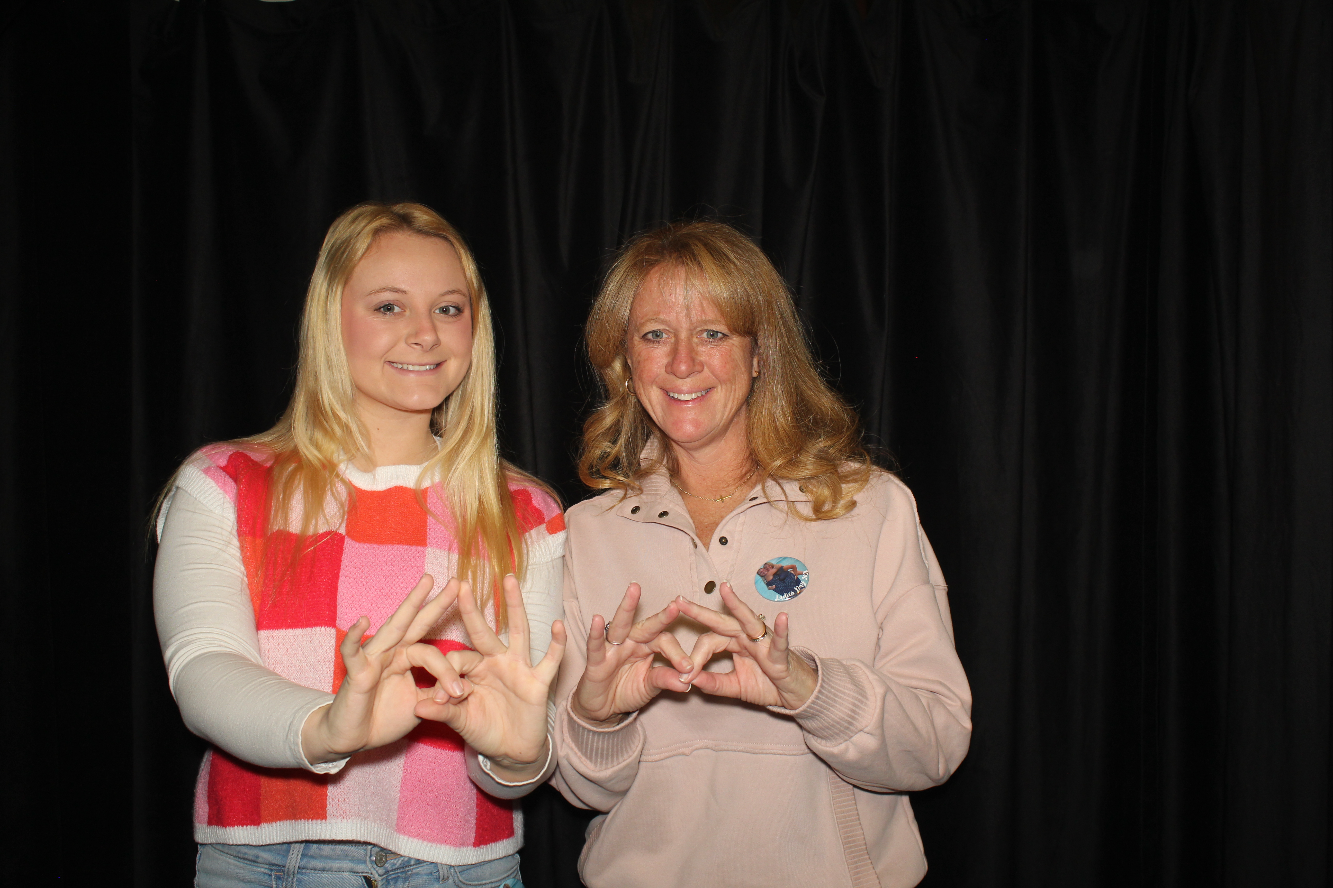 UC Zeta Tau Alpha Ladies' Day | View more photos from the event at gallery.photoboothcincy.com/u/PhotoBoothCincy/UC-Zeta-Tau-Alpha-Ladies-Day