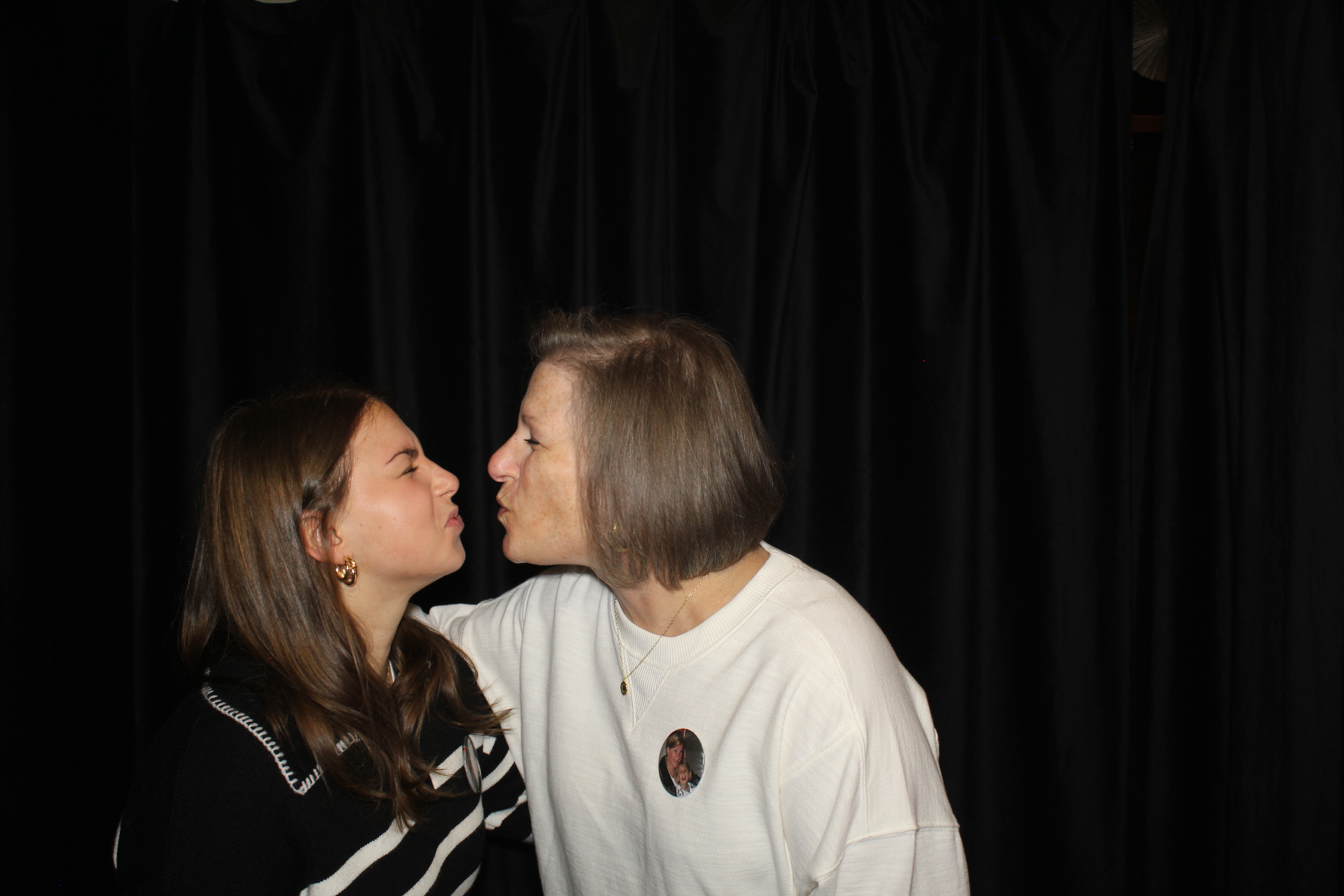 UC Zeta Tau Alpha Ladies' Day | View more photos from the event at gallery.photoboothcincy.com/u/PhotoBoothCincy/UC-Zeta-Tau-Alpha-Ladies-Day