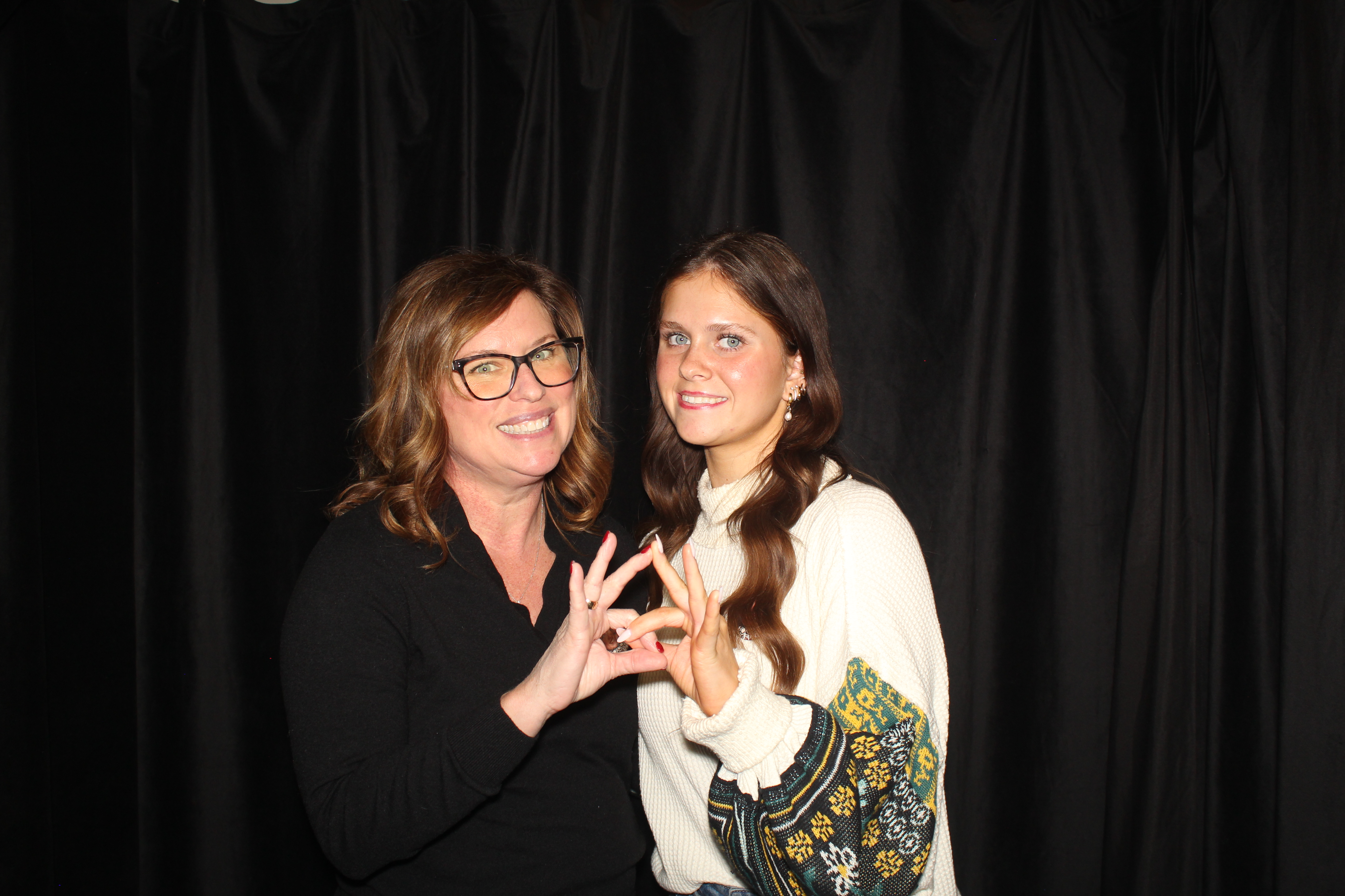 UC Zeta Tau Alpha Ladies' Day | View more photos from the event at gallery.photoboothcincy.com/u/PhotoBoothCincy/UC-Zeta-Tau-Alpha-Ladies-Day